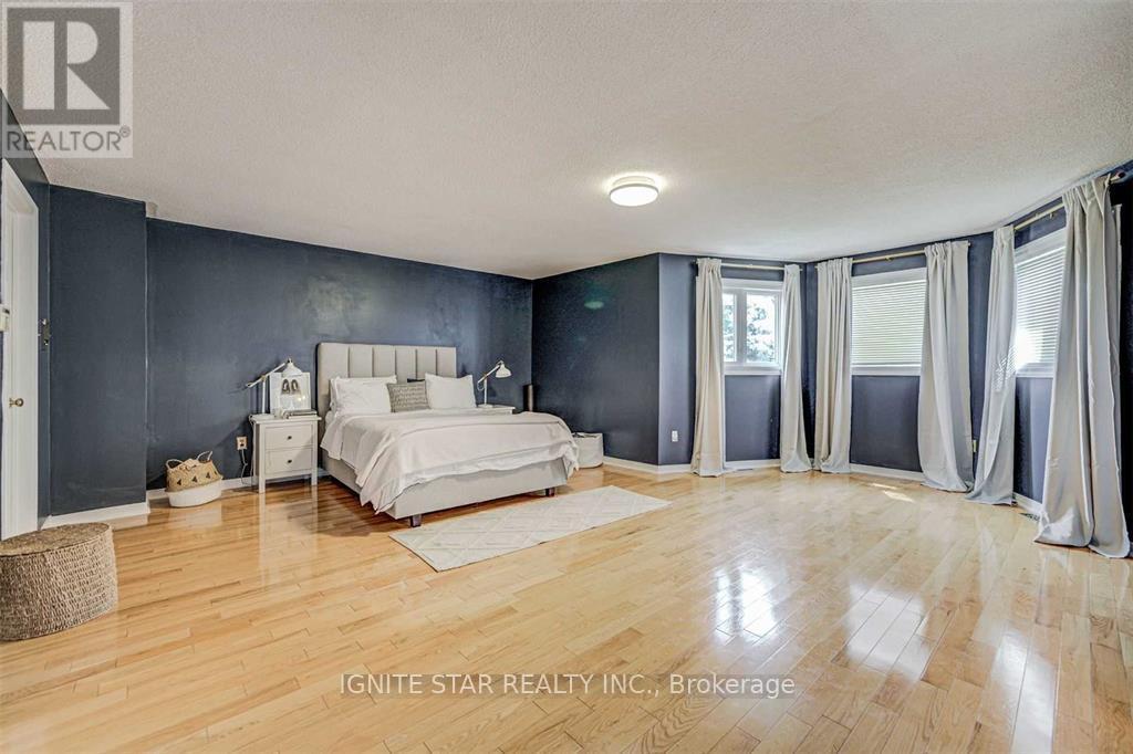 3203 Dovetail Mews, Mississauga, Ontario  L5L 5K4 - Photo 30 - W12659846