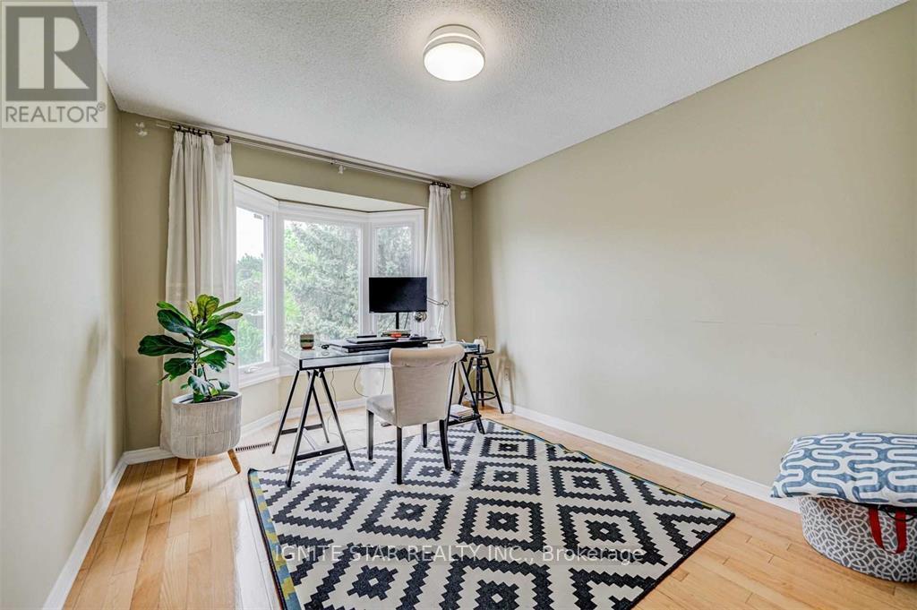 3203 Dovetail Mews, Mississauga, Ontario  L5L 5K4 - Photo 36 - W12659846