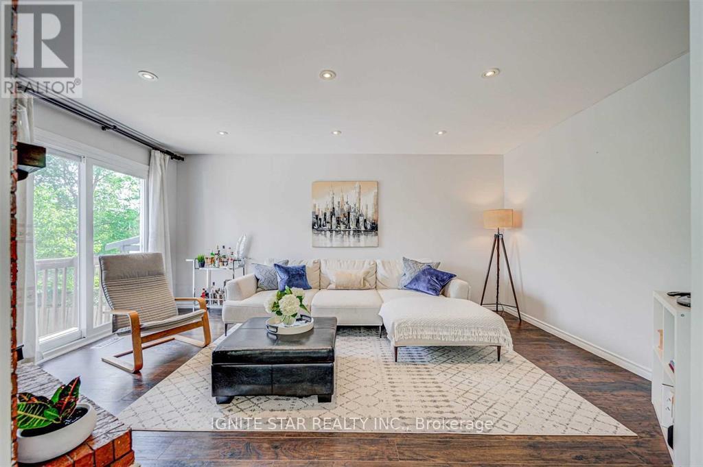 3203 Dovetail Mews, Mississauga, Ontario  L5L 5K4 - Photo 6 - W12659846