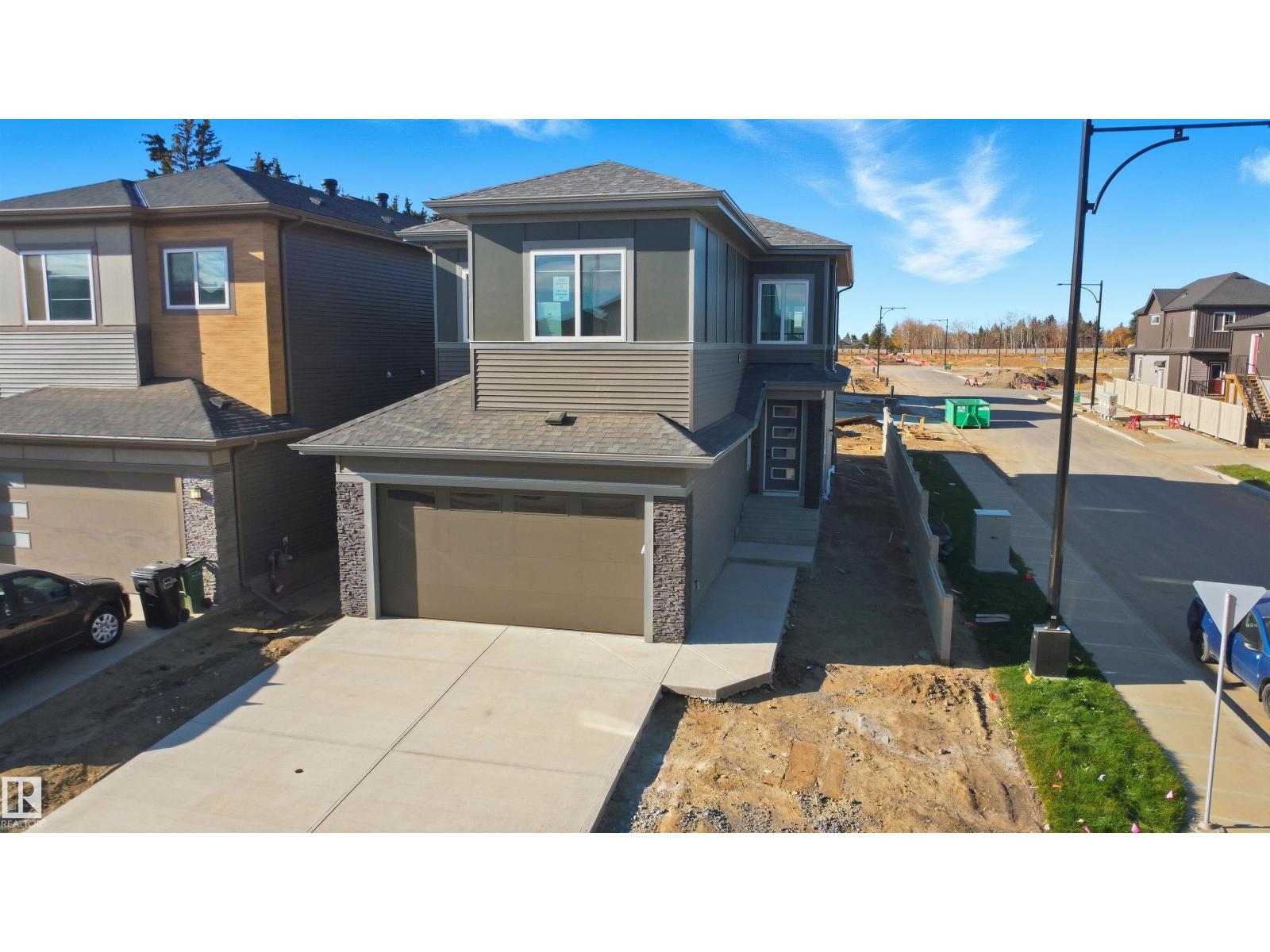 1558 SISKIN LINK LI NW, Edmonton, Alberta