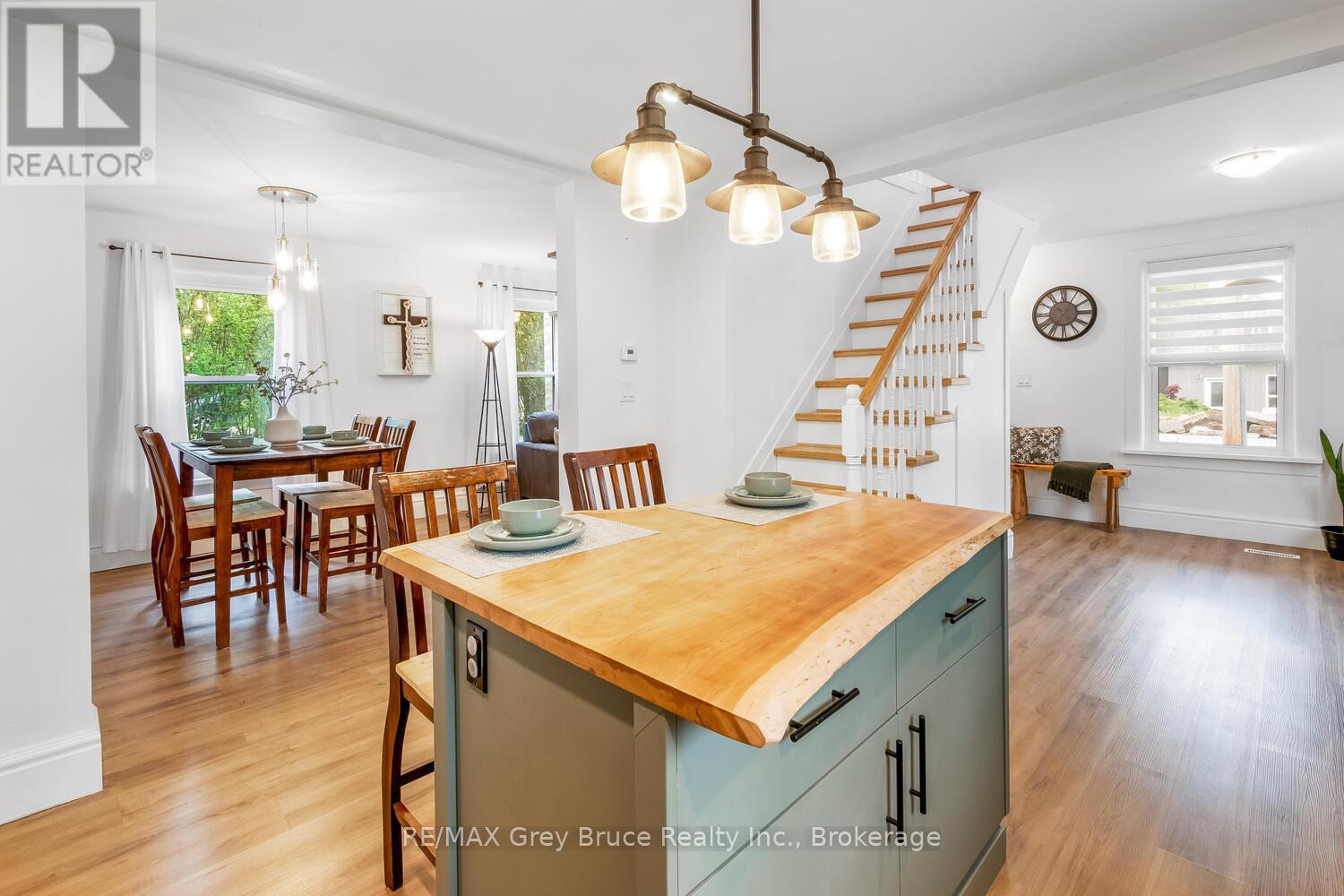 502 Gould Street, South Bruce Peninsula, Ontario  N0H 2T0 - Photo 12 - X12659862