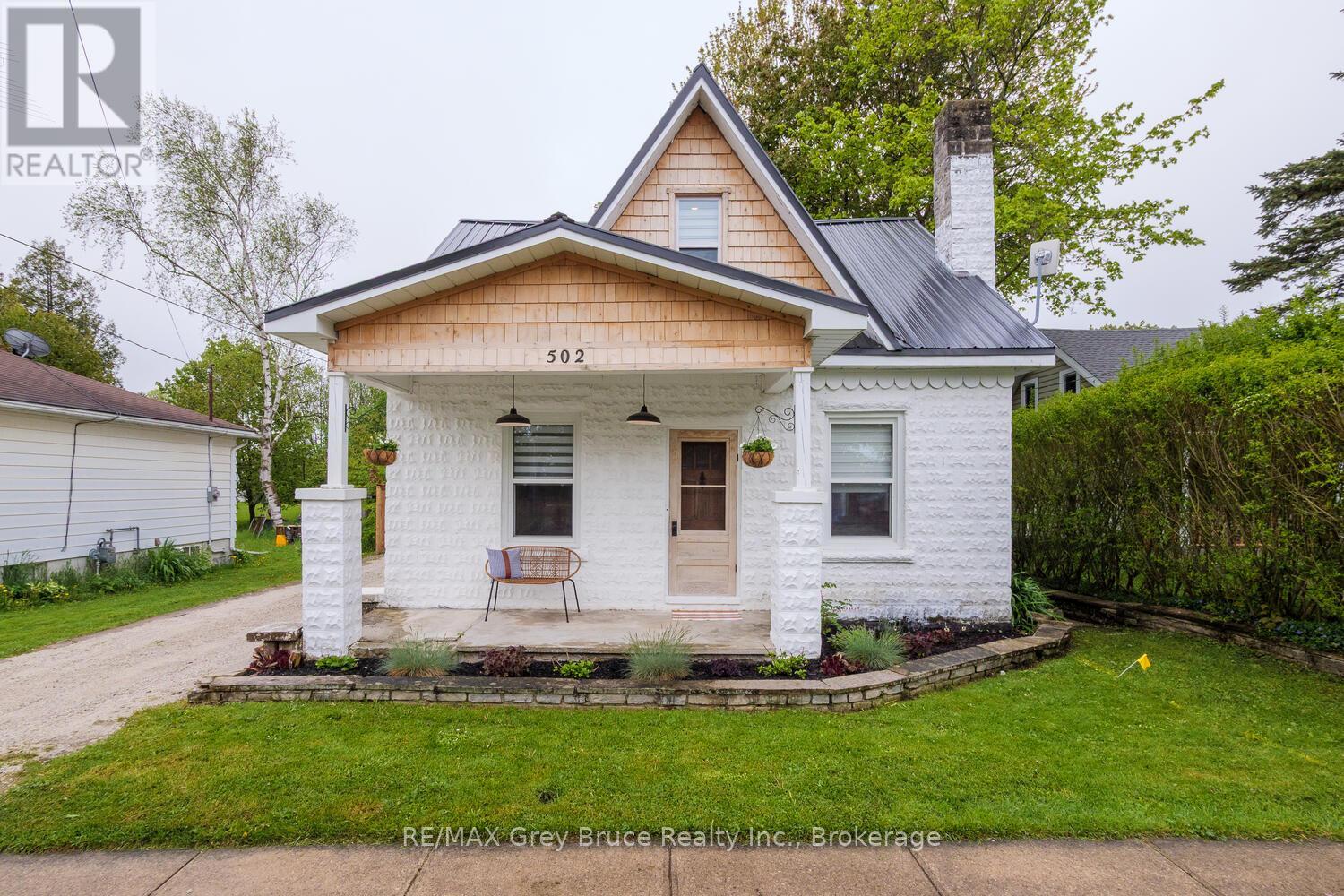 502 Gould Street, South Bruce Peninsula, Ontario  N0H 2T0 - Photo 2 - X12659862