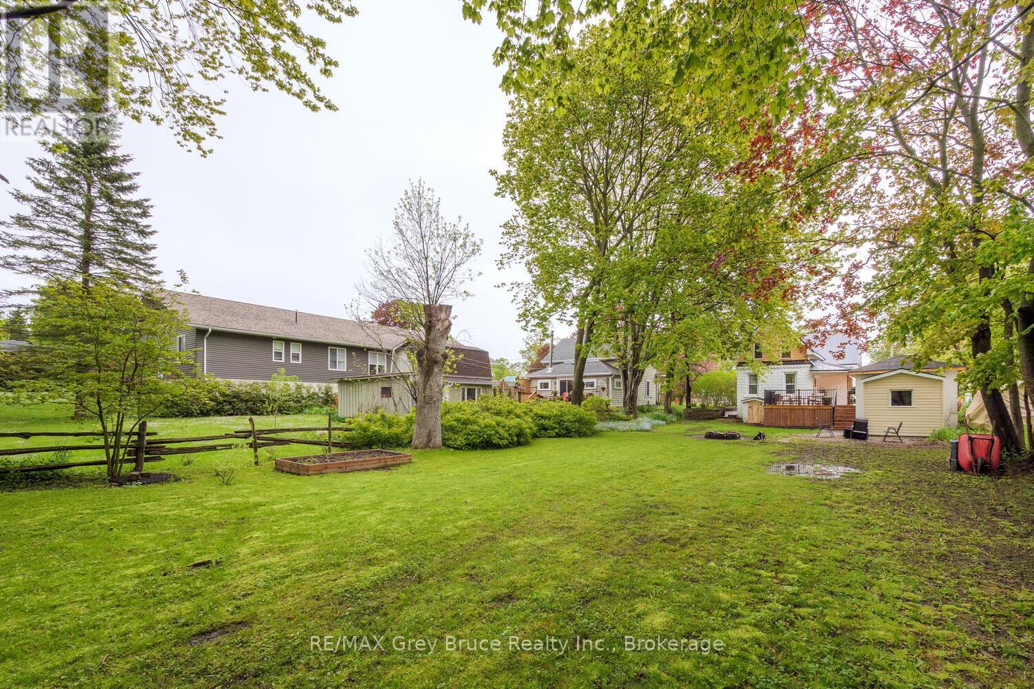 502 Gould Street, South Bruce Peninsula, Ontario  N0H 2T0 - Photo 39 - X12659862