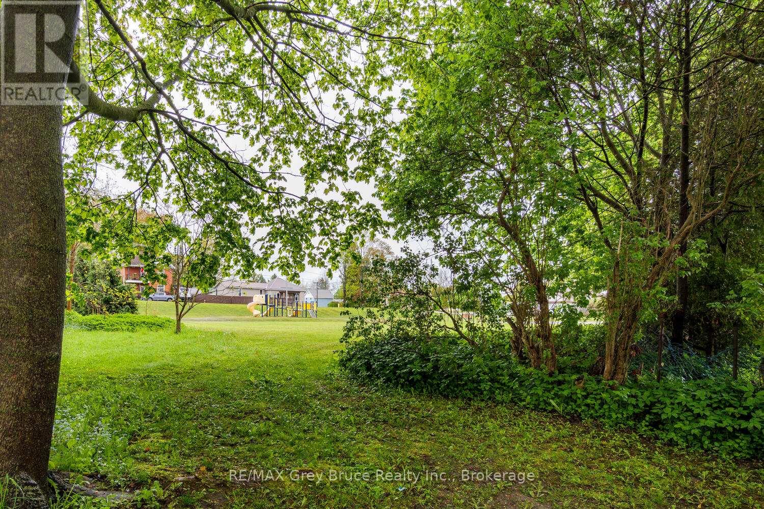 502 Gould Street, South Bruce Peninsula, Ontario  N0H 2T0 - Photo 40 - X12659862