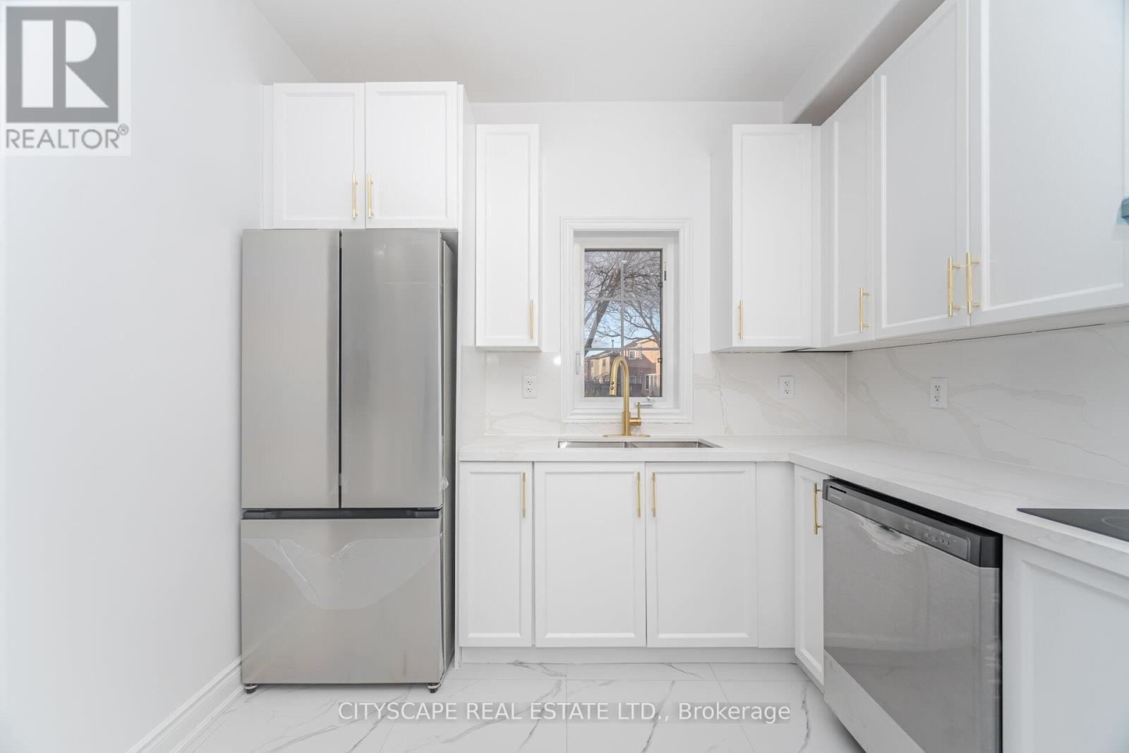 5843 Prairie Circle, Mississauga, Ontario  L5N 6B4 - Photo 14 - W12659858