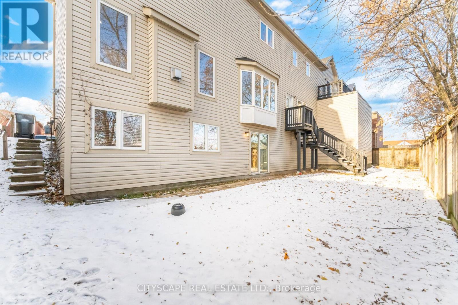 5843 Prairie Circle, Mississauga, Ontario  L5N 6B4 - Photo 23 - W12659858