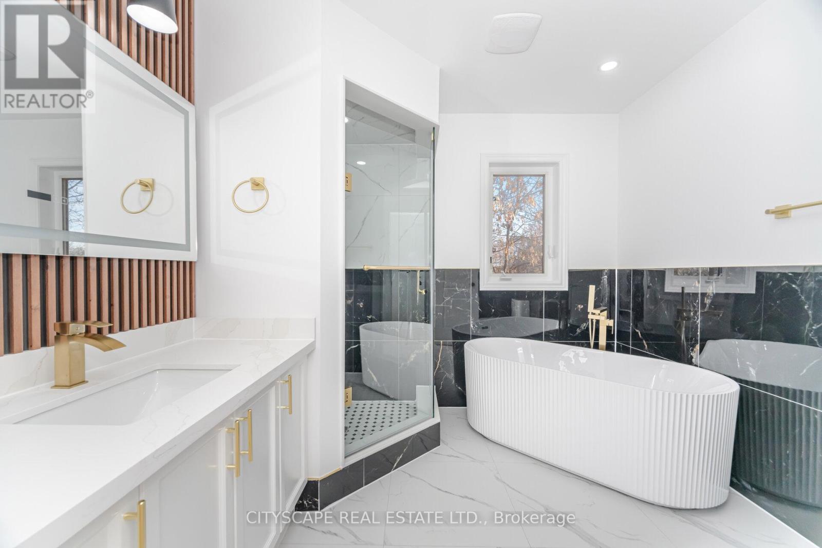 5843 Prairie Circle, Mississauga, Ontario  L5N 6B4 - Photo 29 - W12659858