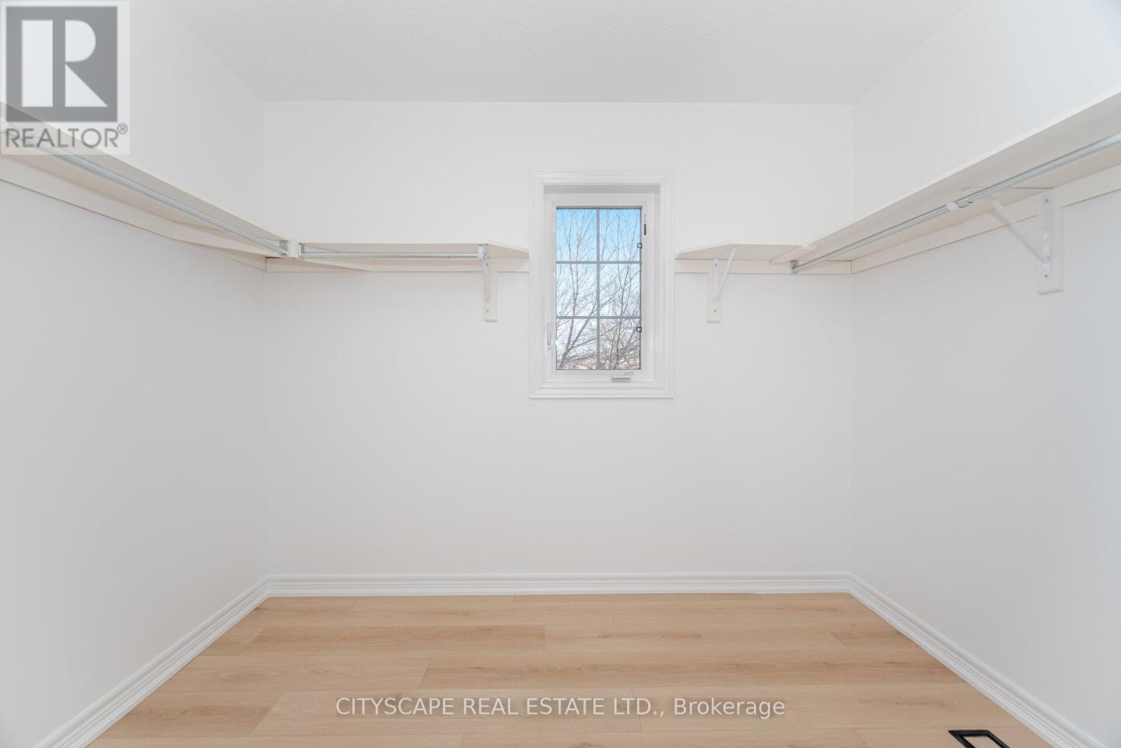 5843 Prairie Circle, Mississauga, Ontario  L5N 6B4 - Photo 30 - W12659858