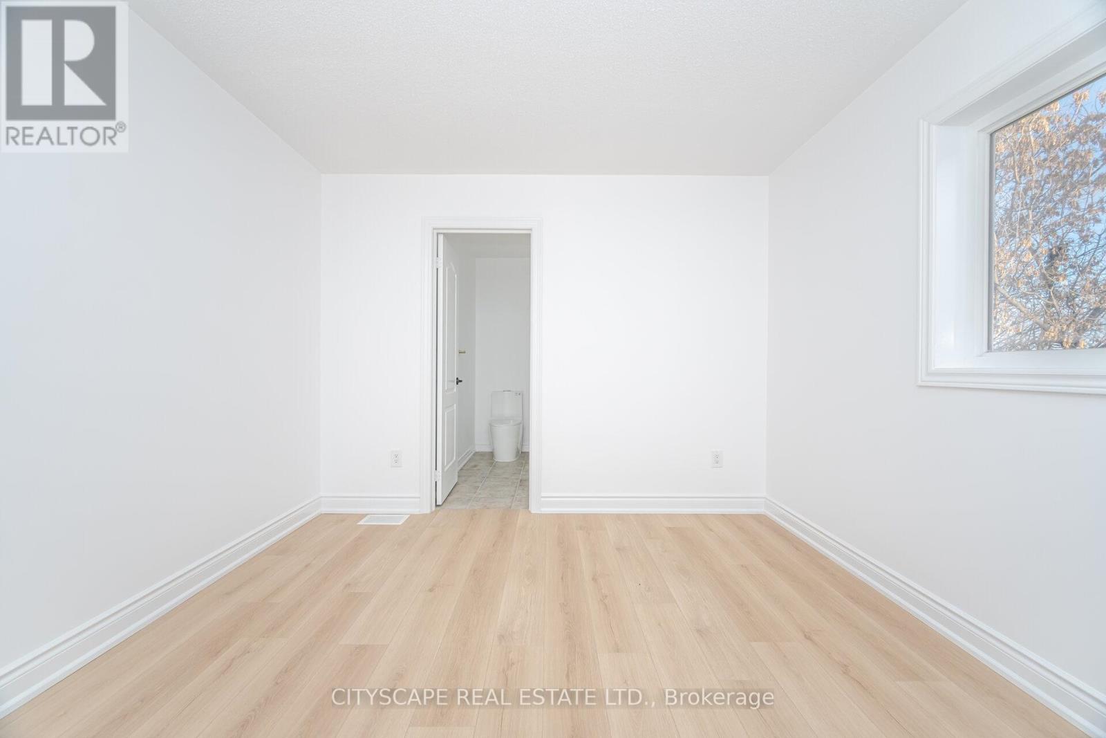 5843 Prairie Circle, Mississauga, Ontario  L5N 6B4 - Photo 34 - W12659858