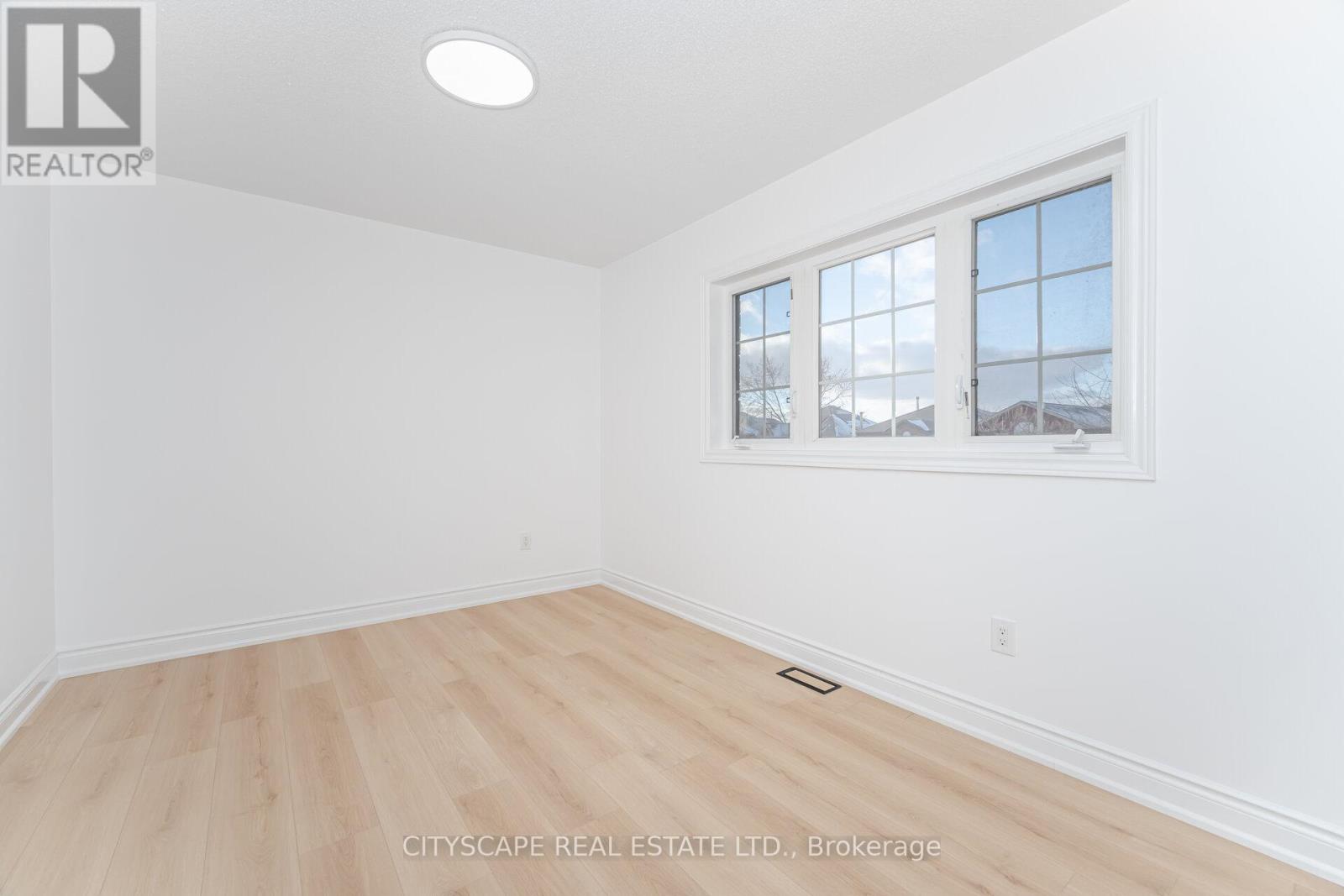 5843 Prairie Circle, Mississauga, Ontario  L5N 6B4 - Photo 39 - W12659858