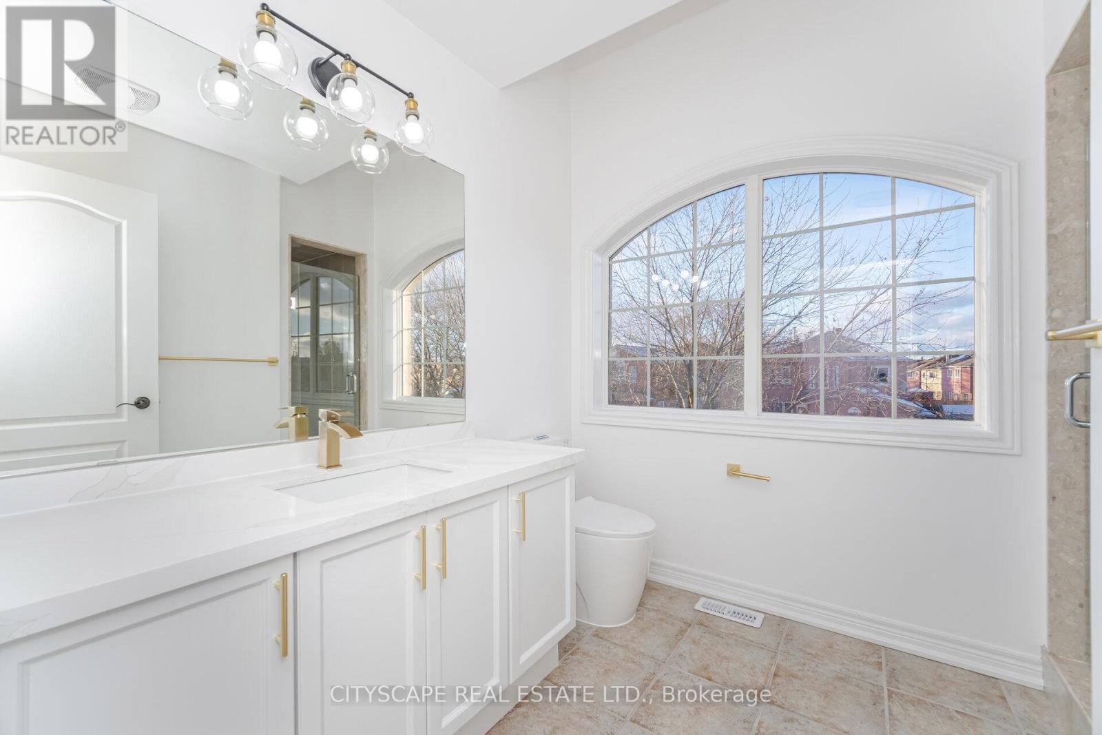 5843 Prairie Circle, Mississauga, Ontario  L5N 6B4 - Photo 41 - W12659858