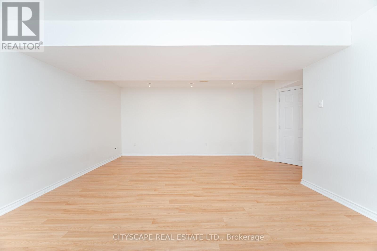 5843 Prairie Circle, Mississauga, Ontario  L5N 6B4 - Photo 47 - W12659858