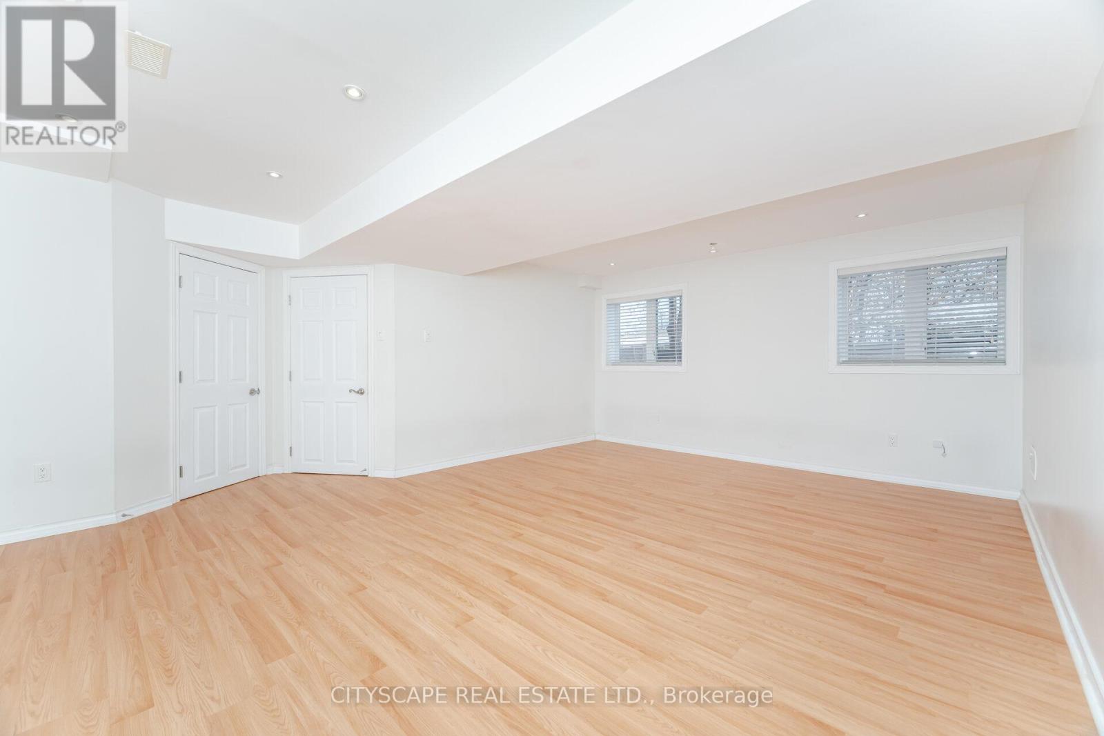 5843 Prairie Circle, Mississauga, Ontario  L5N 6B4 - Photo 48 - W12659858