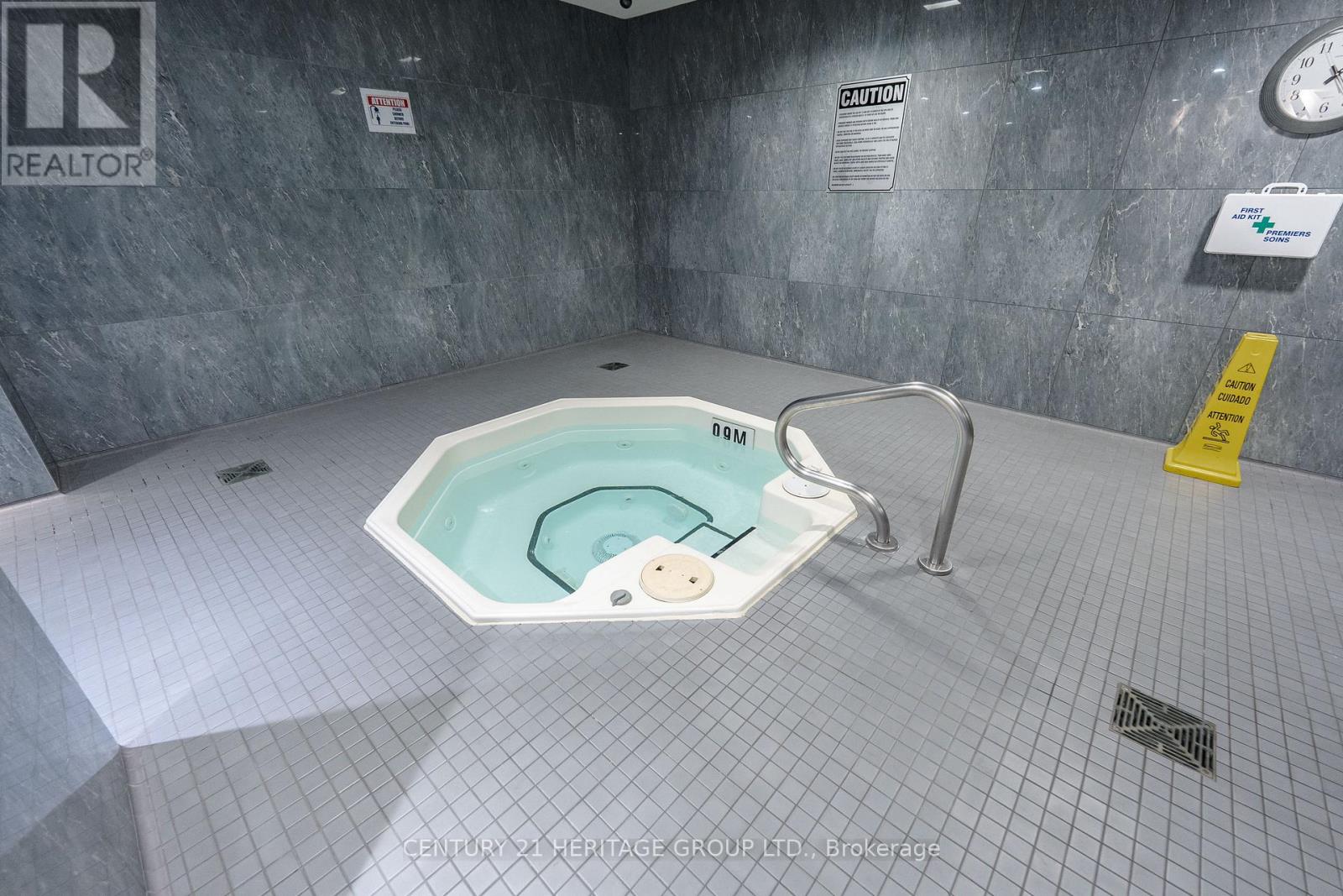 240 - 120 Harrison Garden Boulevard, Toronto, Ontario  M2N 0C2 - Photo 28 - C12536776