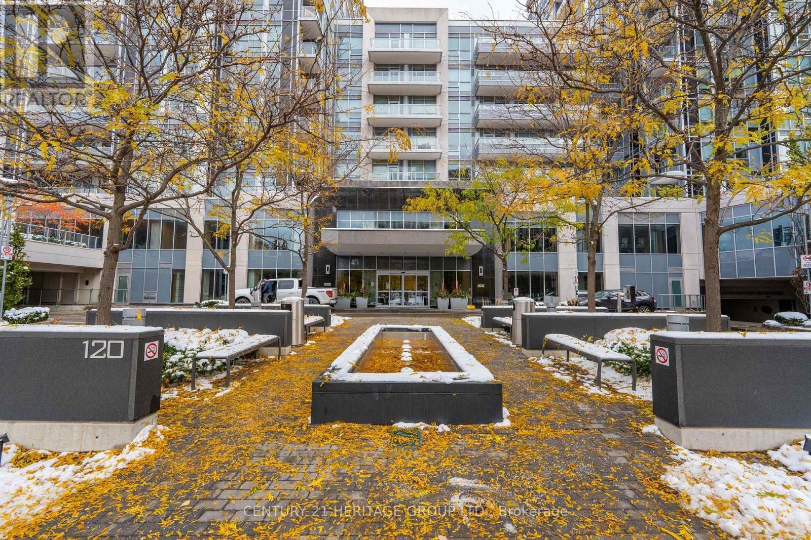 240 - 120 Harrison Garden Boulevard, Toronto, Ontario  M2N 0C2 - Photo 3 - C12536776