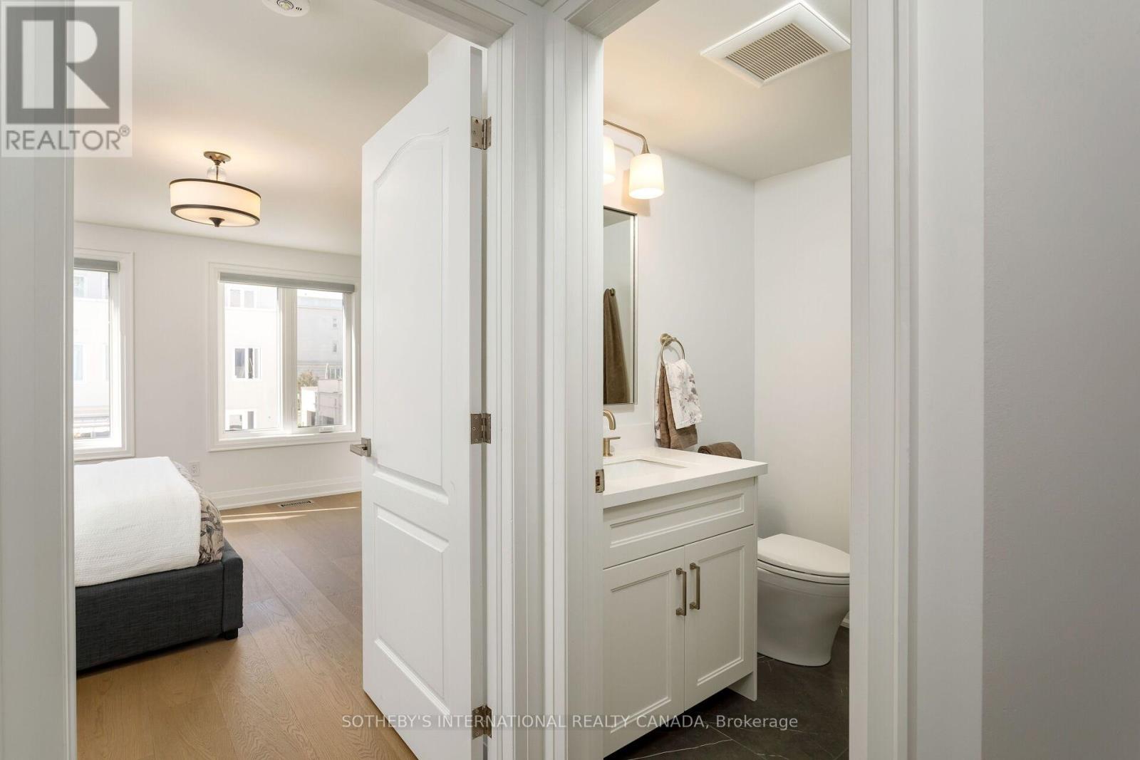 262 Spadina Road, Toronto, Ontario  M5R 2V1 - Photo 15 - C12655794