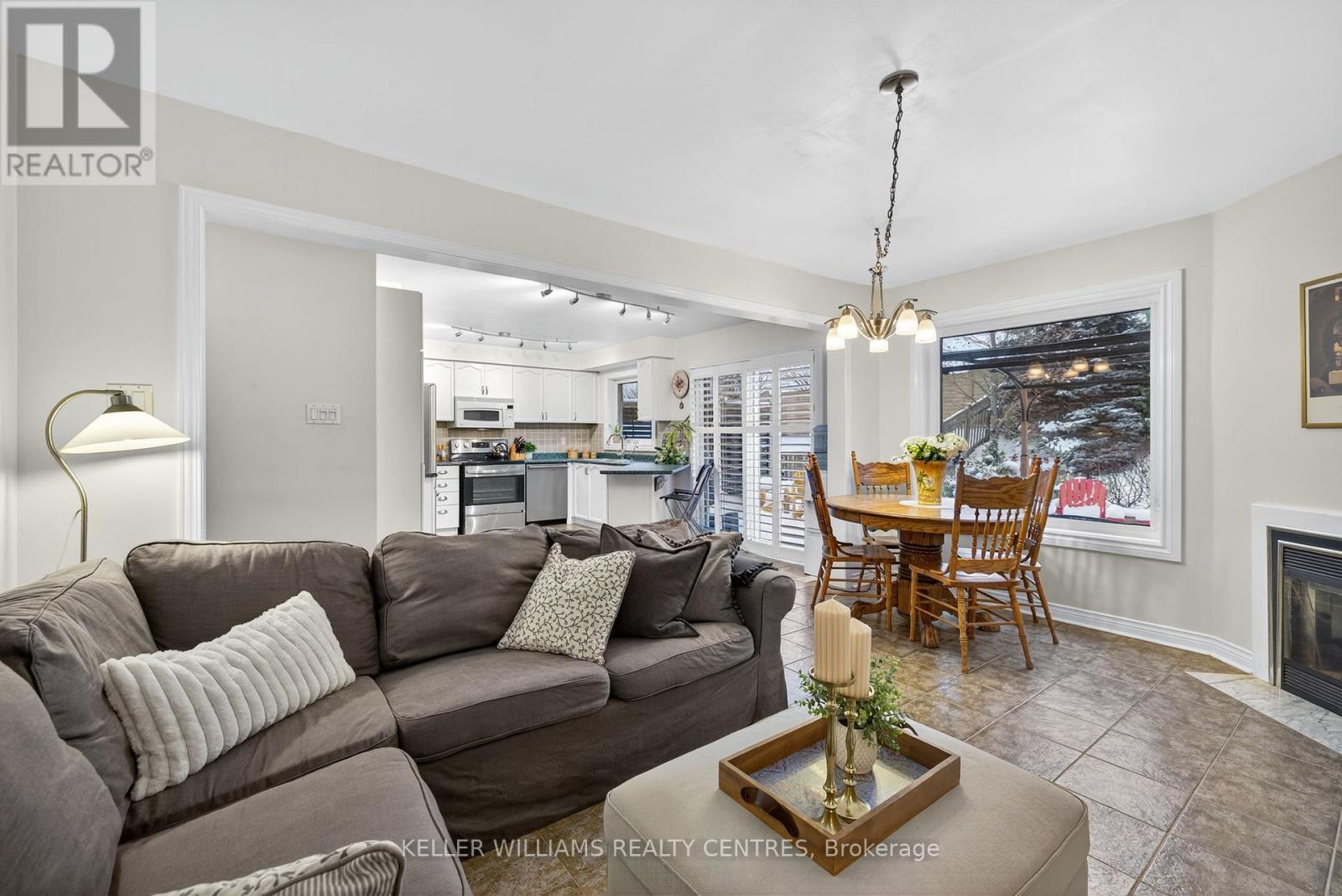 84 Loraview Lane, Aurora (Aurora Highlands), Ontario  L4G 6N5 - Photo 12 - N12575494