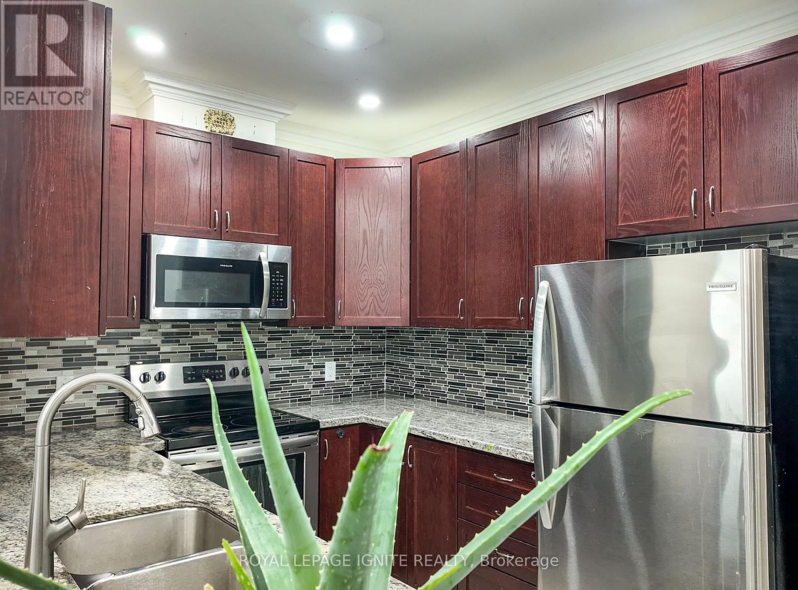 409 - 39 New Delhi Drive, Markham, Ontario  L3S 0E1 - Photo 12 - N12659878