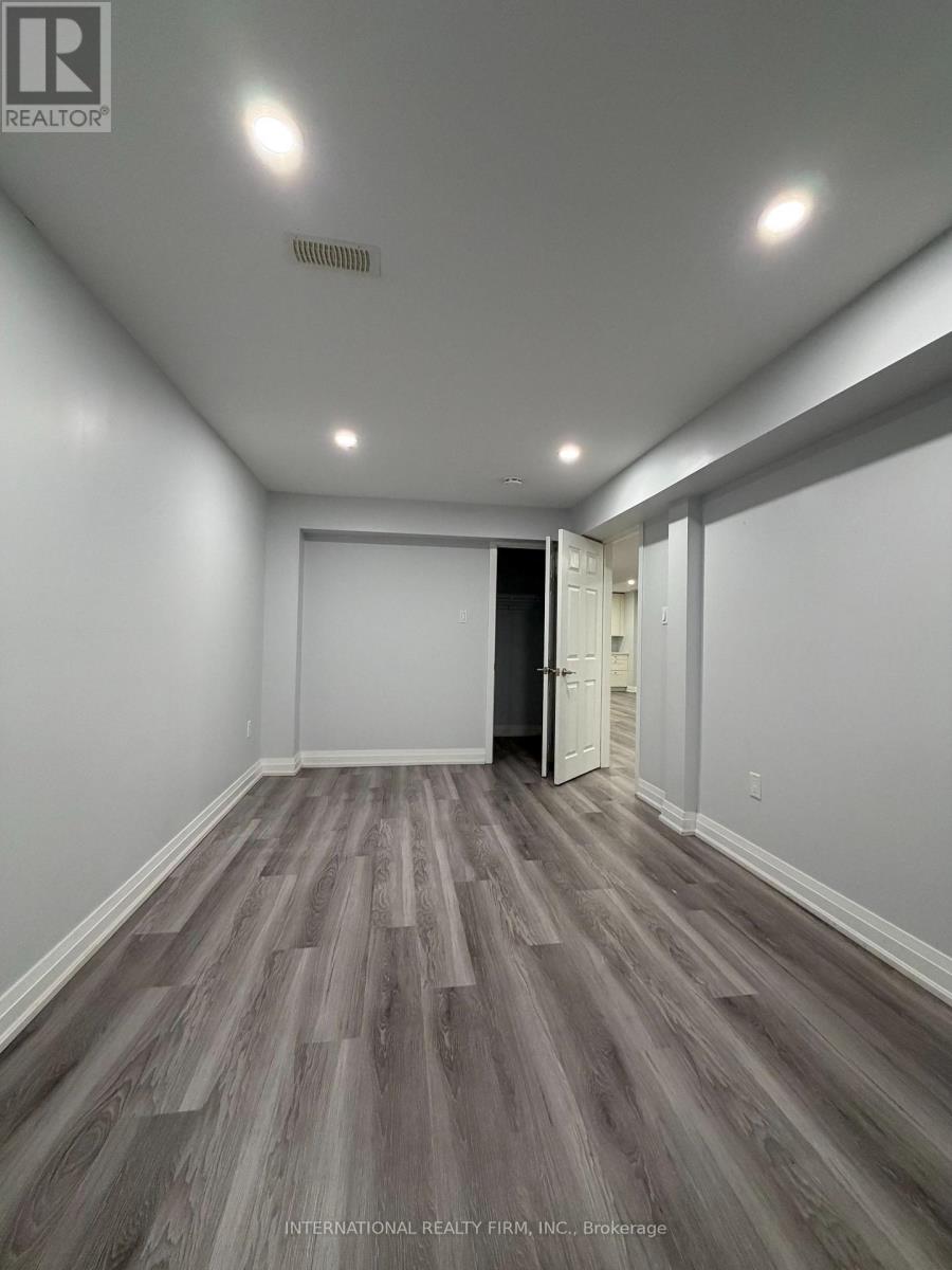 Unknown Address, ,     - Photo 6 - N12659886