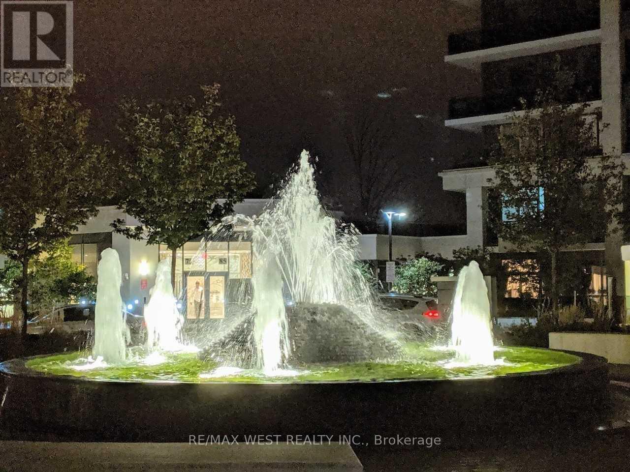 404 - 85 North Park Road, Vaughan, Ontario  L4J 0H9 - Photo 2 - N12482690