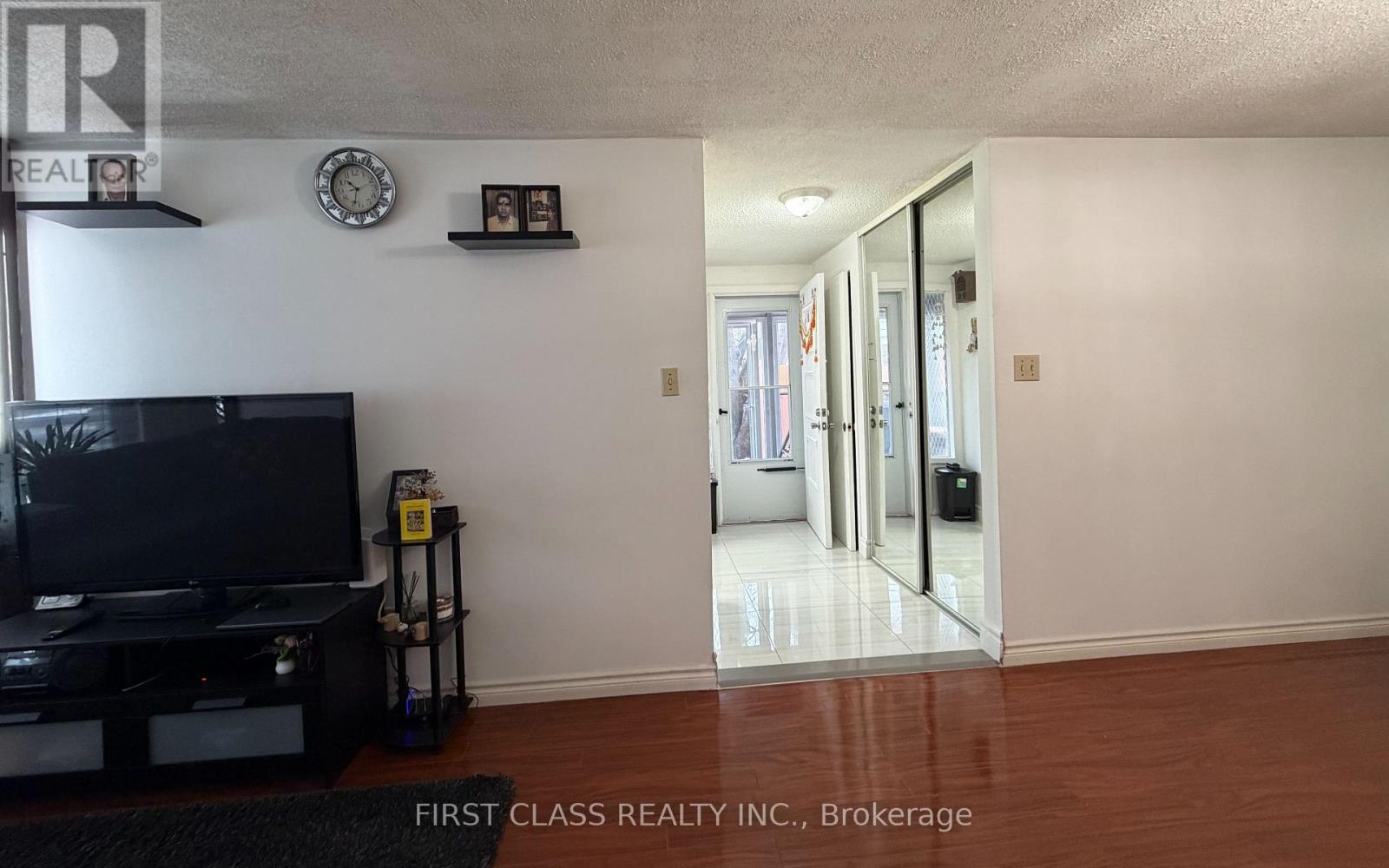 17 Brisbourne Grove, Toronto, Ontario  M1B 1P2 - Photo 14 - E12659902