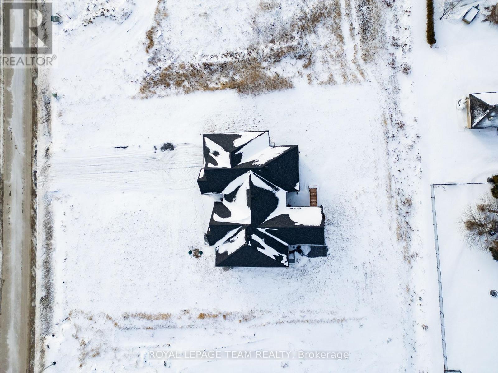 224 Trudeau Crescent, Russell, Ontario  K4R 1E5 - Photo 5 - X12659914