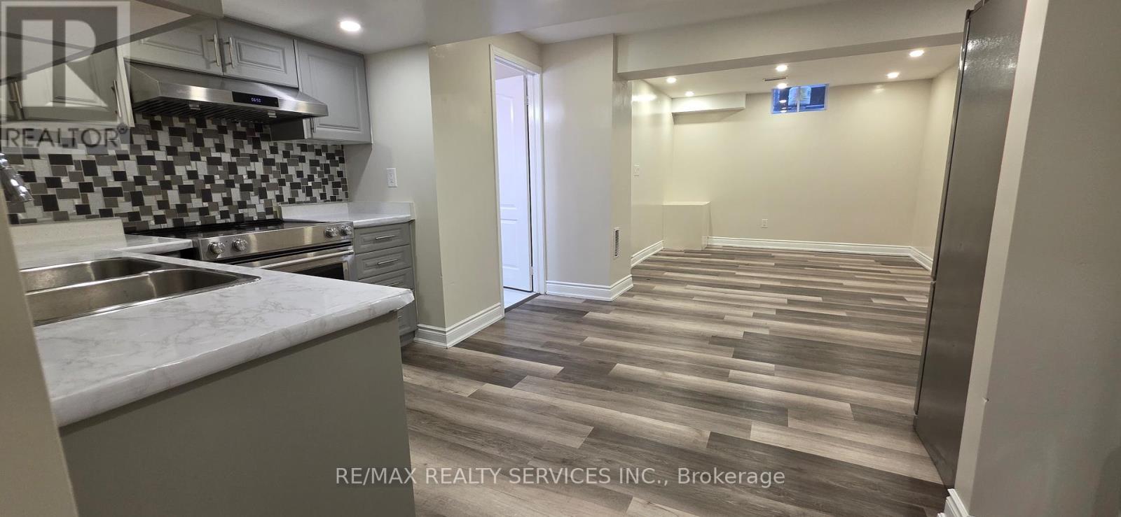 Bsmt - 34 Interlacken Drive, Brampton, Ontario  L6X 0W5 - Photo 2 - W12659786