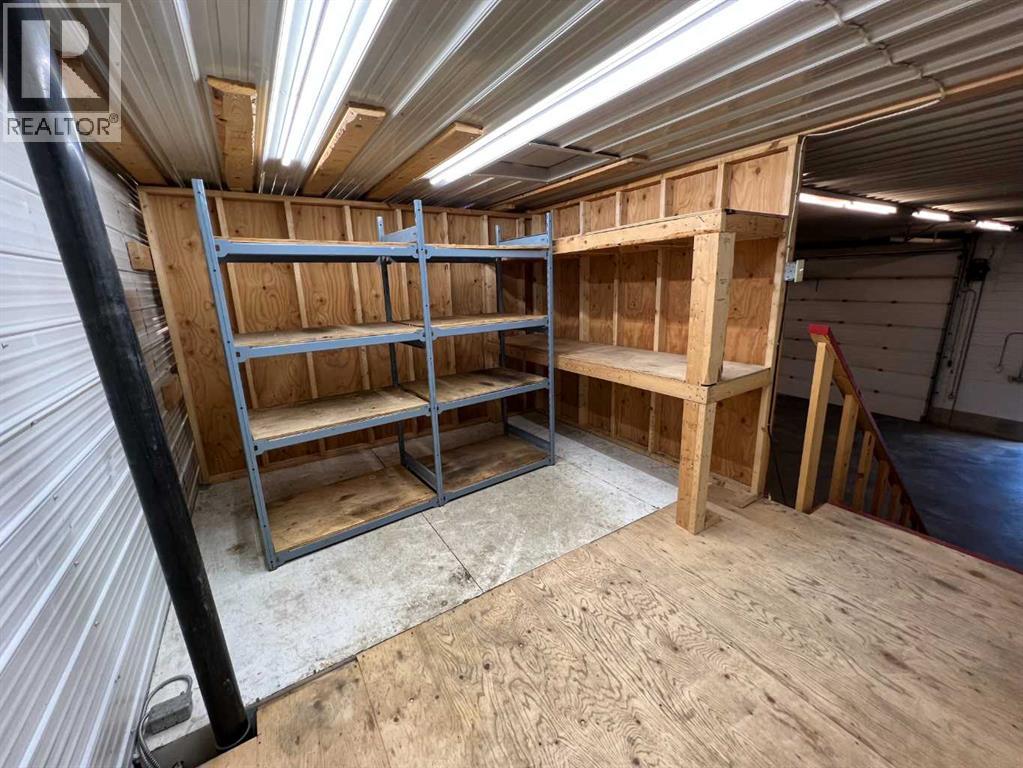 106 1 Street, Fox Creek, Alberta  T0H 1P0 - Photo 9 - A2194127