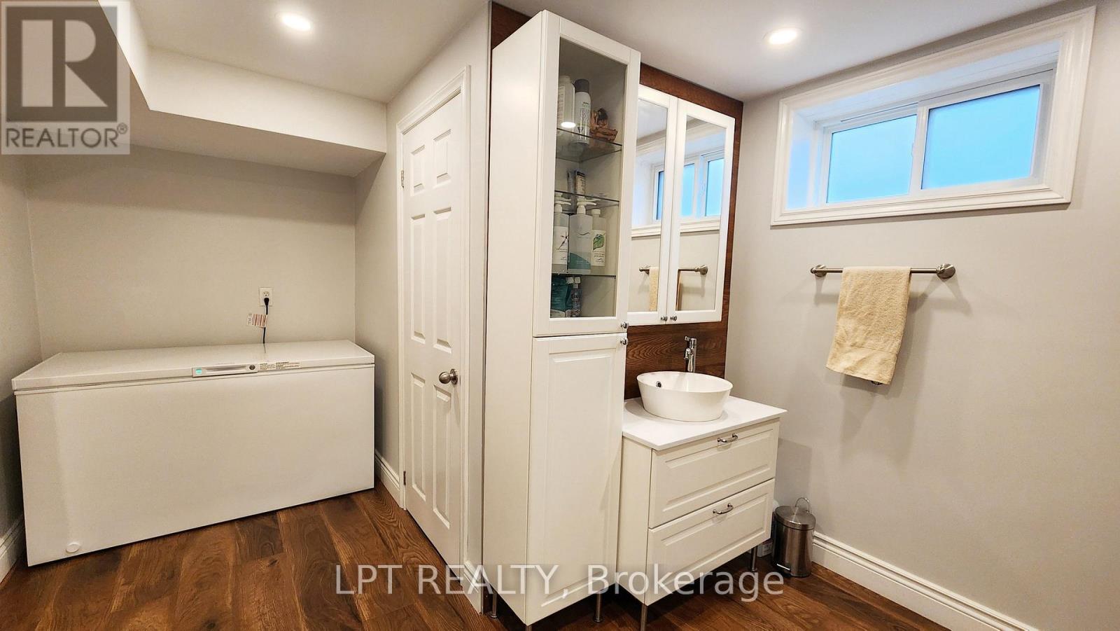 48 Maplehurst Crescent, Barrie, Ontario  L4M 4X2 - Photo 32 - S12574982