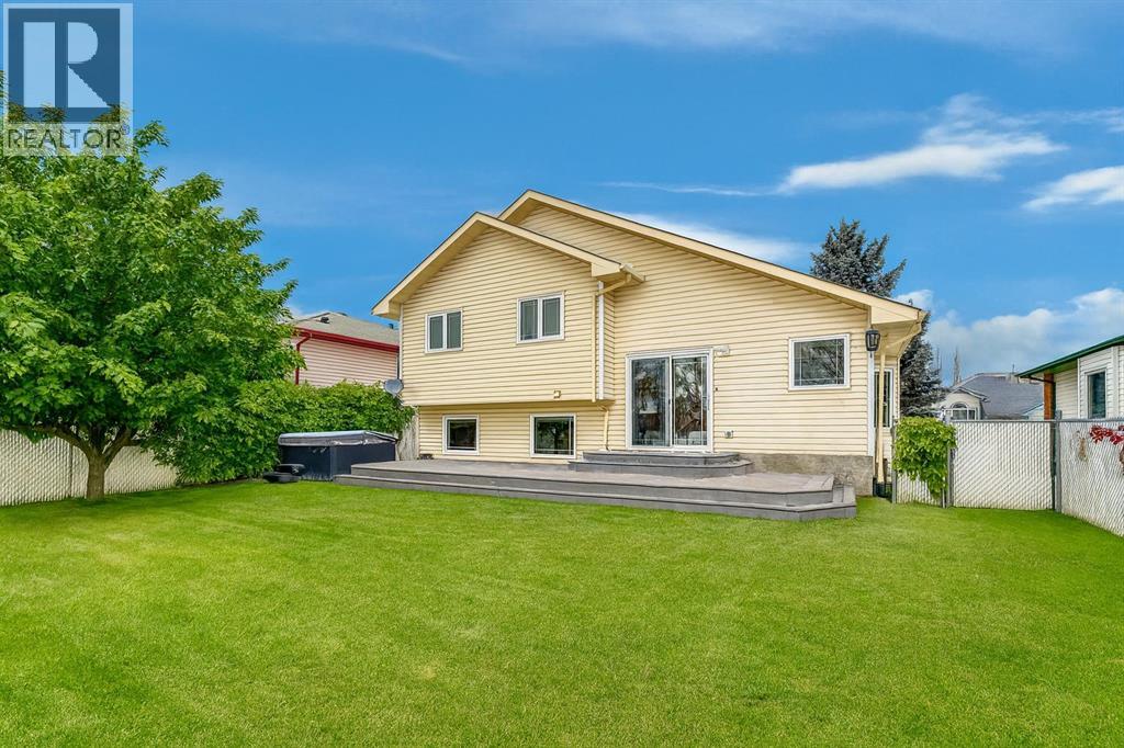 5 Strathmore Lakes Crescent, Strathmore, Alberta  T1P 1L7 - Photo 7 - A2274804