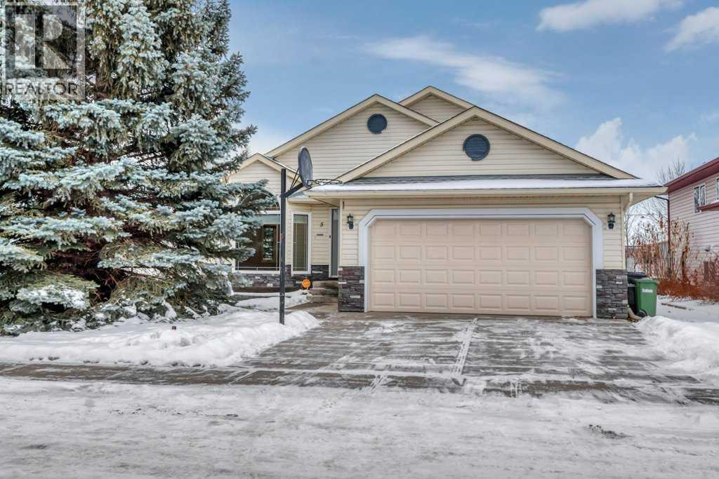 5 Strathmore Lakes Crescent, Strathmore, Alberta  T1P 1L7 - Photo 1 - A2274804