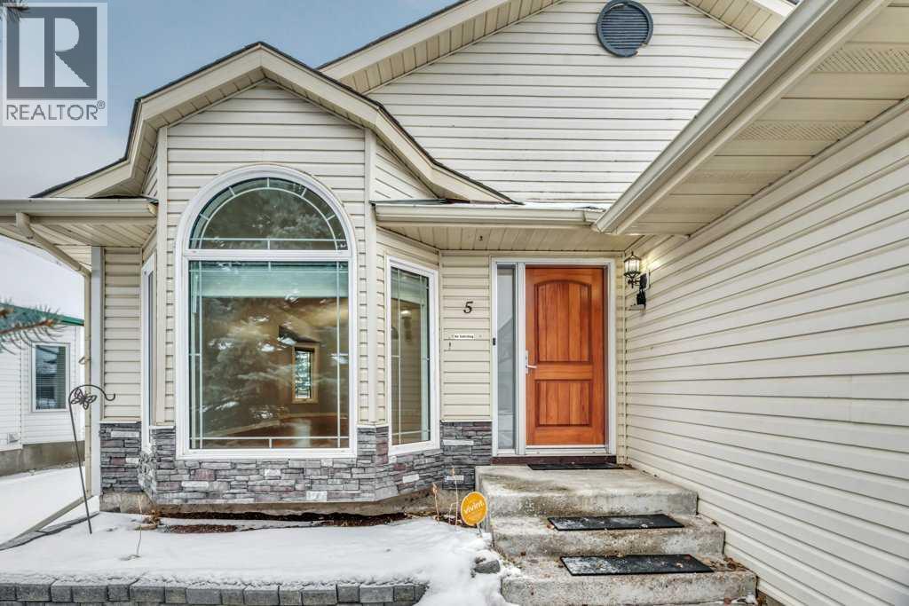 5 Strathmore Lakes Crescent, Strathmore, Alberta  T1P 1L7 - Photo 4 - A2274804