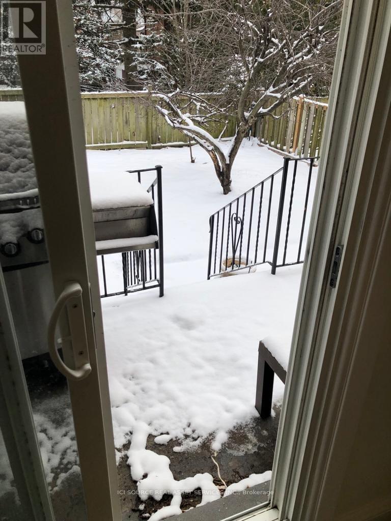 Upper - 81 Virginia Avenue, Toronto (Danforth Village-East York), Ontario  M4C 2S8 - Photo 22 - E12638650