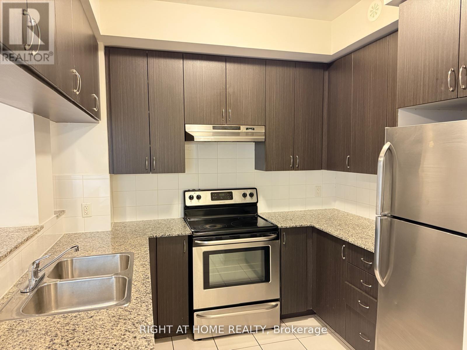 309 - 50 Sky Harbour Drive, Brampton, Ontario  L6Y 6B8 - Photo 9 - W12659928