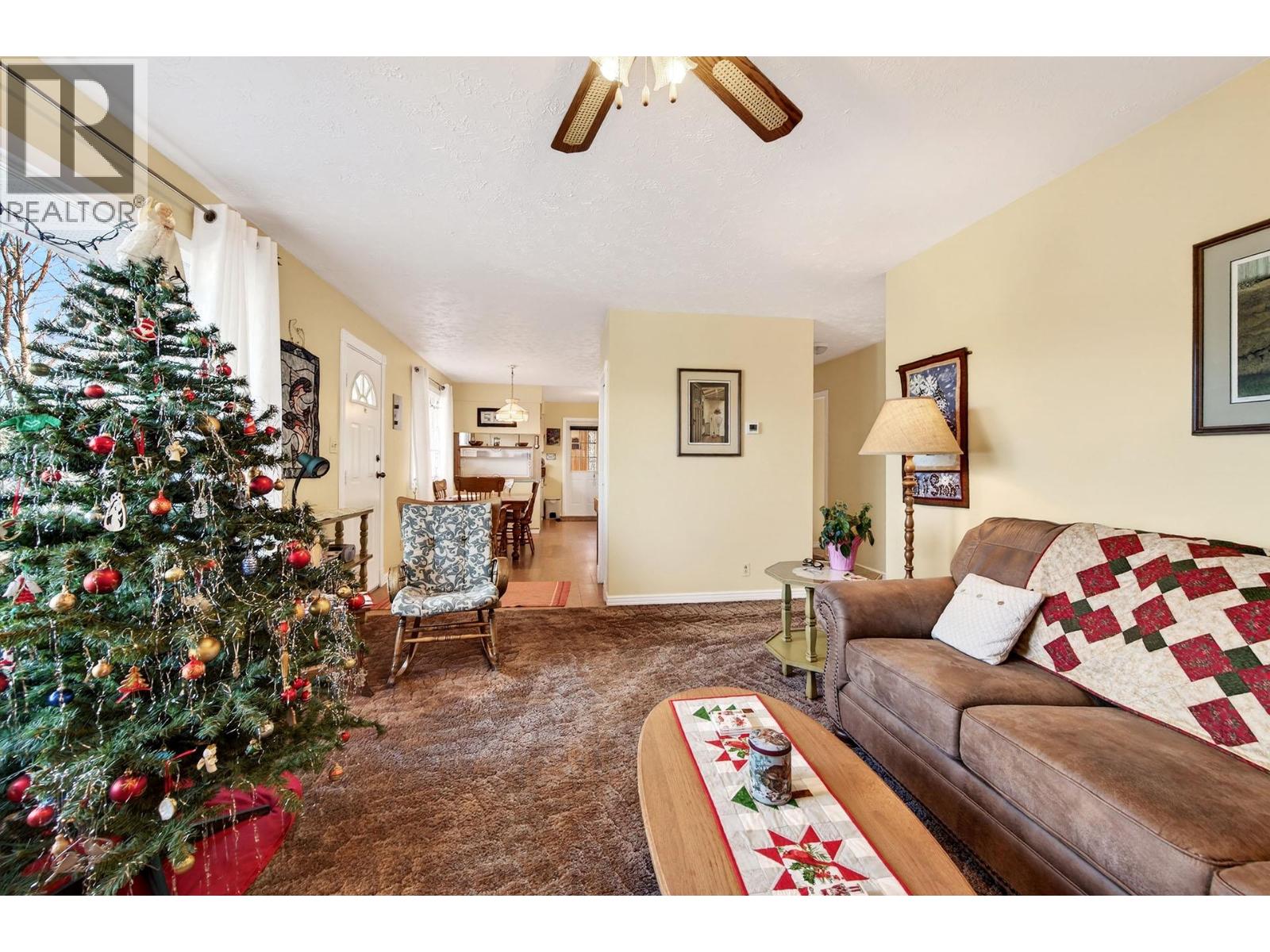 6105 Meadowland Crescent N, Kamloops, British Columbia  V2C 5J1 - Photo 15 - 10371456