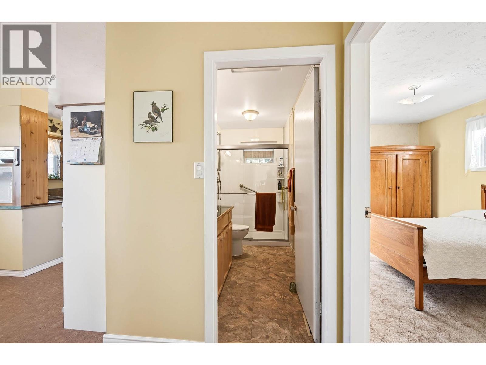 6105 Meadowland Crescent N, Kamloops, British Columbia  V2C 5J1 - Photo 21 - 10371456