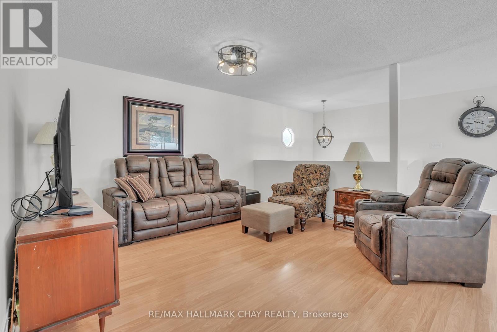 149 Osborne Street, Tay (Victoria Harbour), Ontario  L0K 2A0 - Photo 4 - S12659940