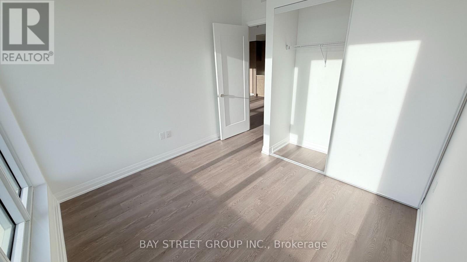 617 - 412 Silver Maple Road, Oakville, Ontario  L6H 6Z9 - Photo 11 - W12611544