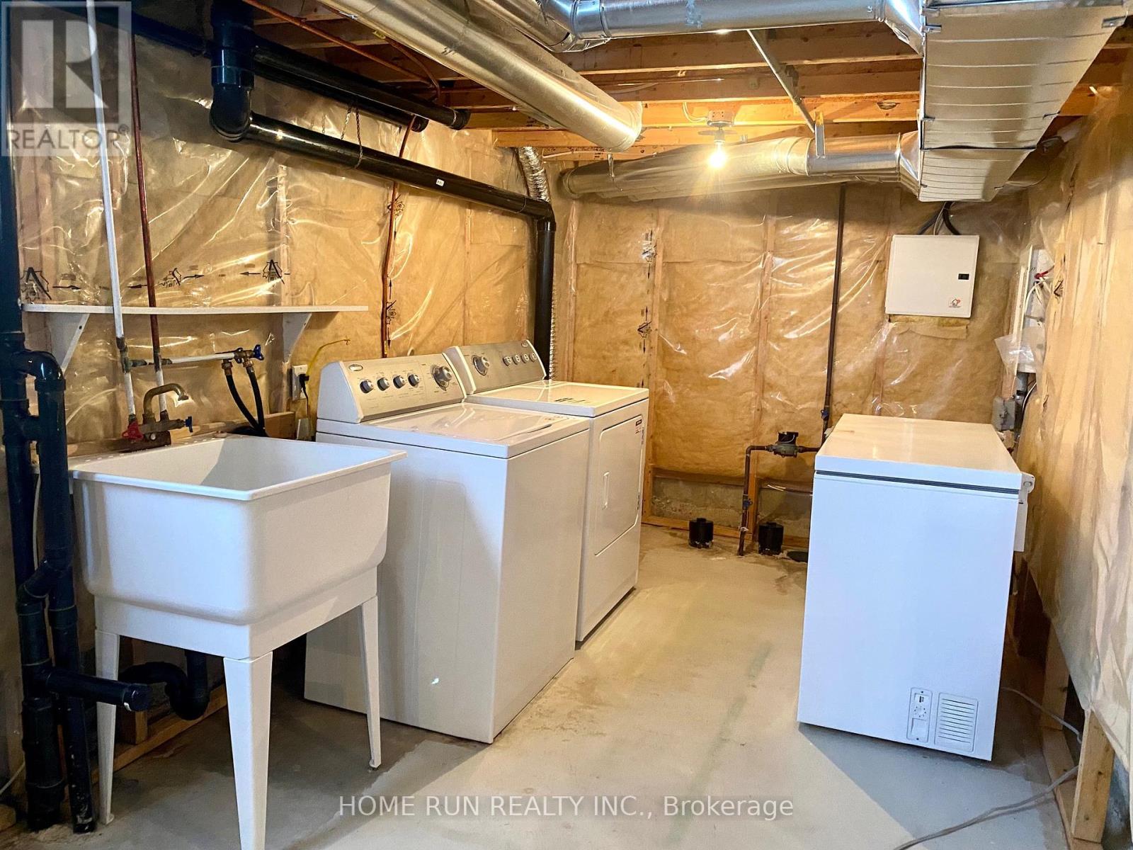 684 Wild Shore Crescent, Ottawa, Ontario  K1V 1Y1 - Photo 14 - X12659964