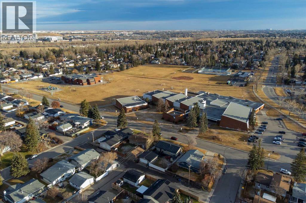 724 Mapleton Drive Se, Calgary, Alberta  T2J 1S2 - Photo 33 - A2271340