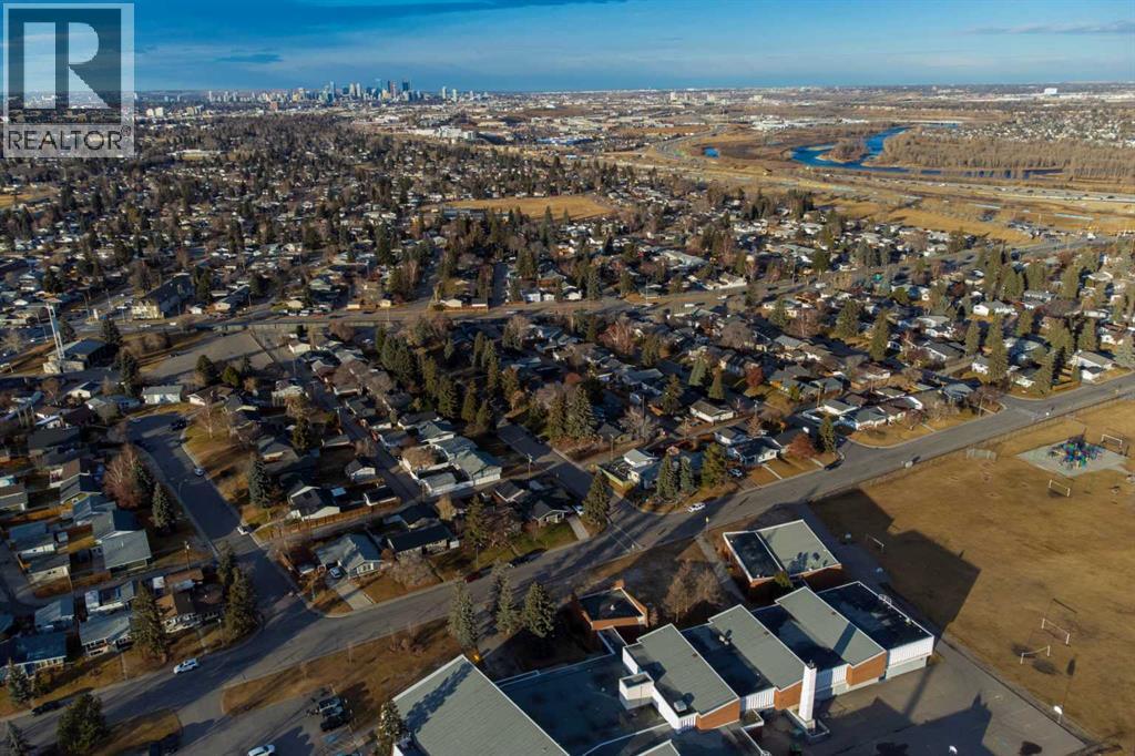 724 Mapleton Drive Se, Calgary, Alberta  T2J 1S2 - Photo 35 - A2271340