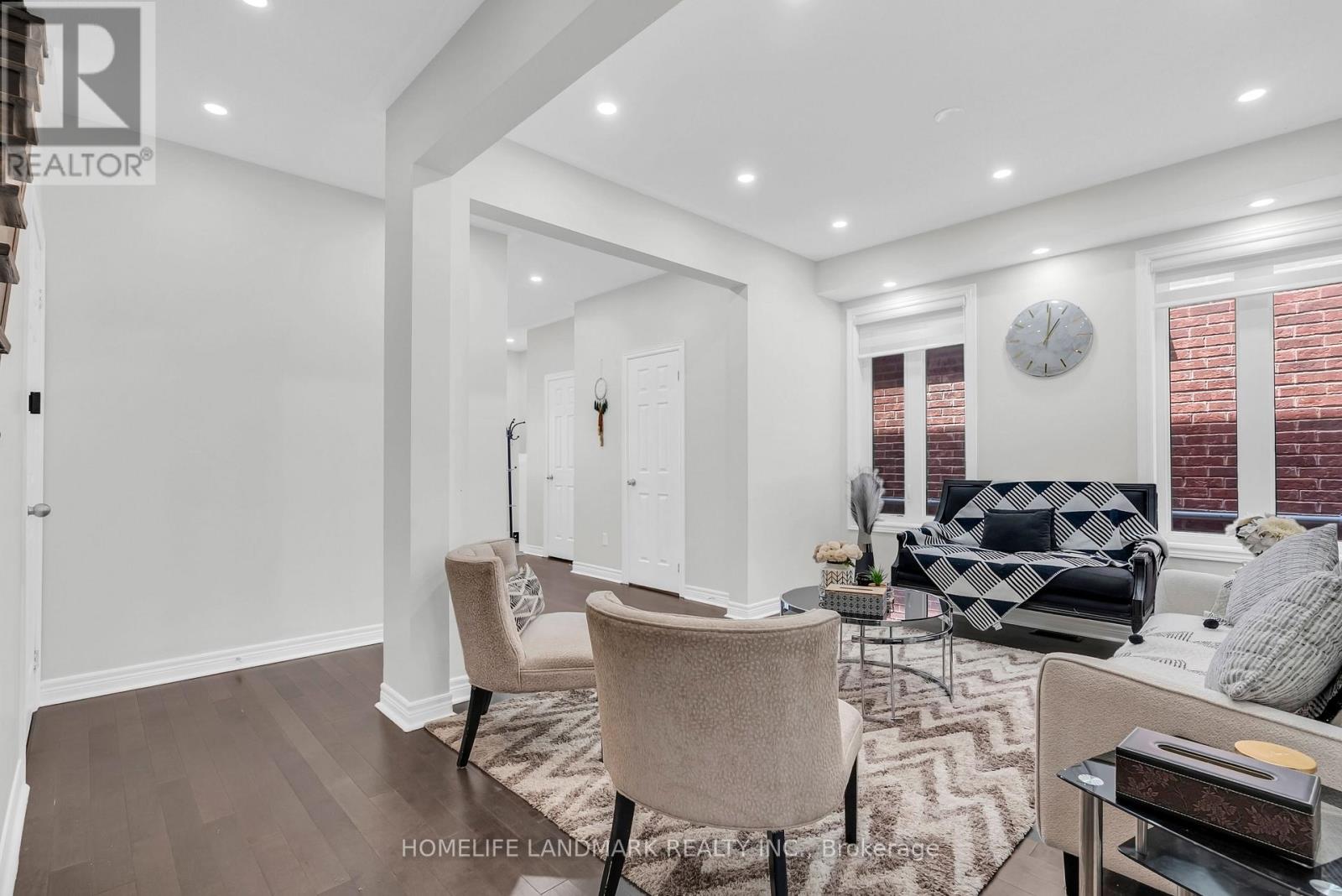 564 Bessborough Drive, Milton, Ontario  L9T 7V2 - Photo 10 - W12659958