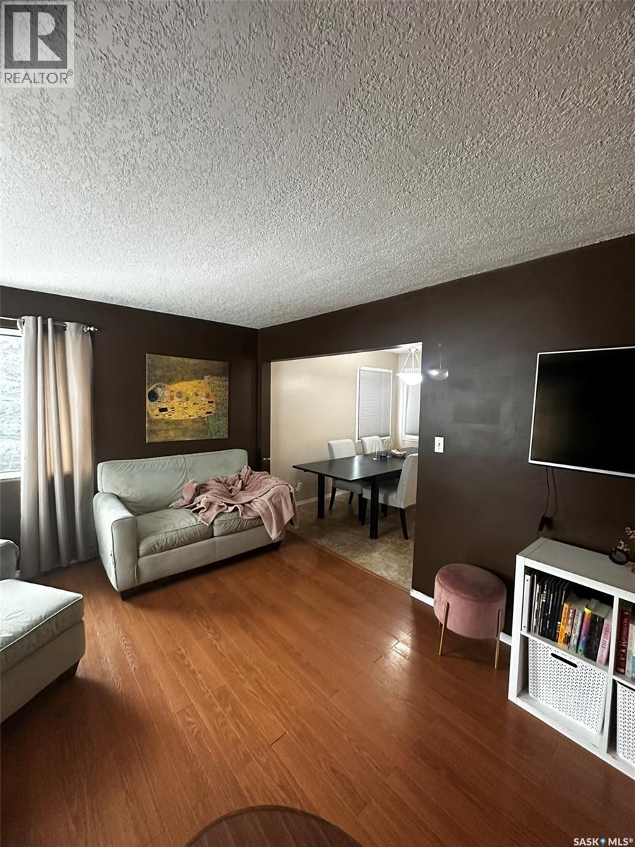 329 Sixth Street Ne, Wadena, Saskatchewan  S0A 4J0 - Photo 9 - SK026037