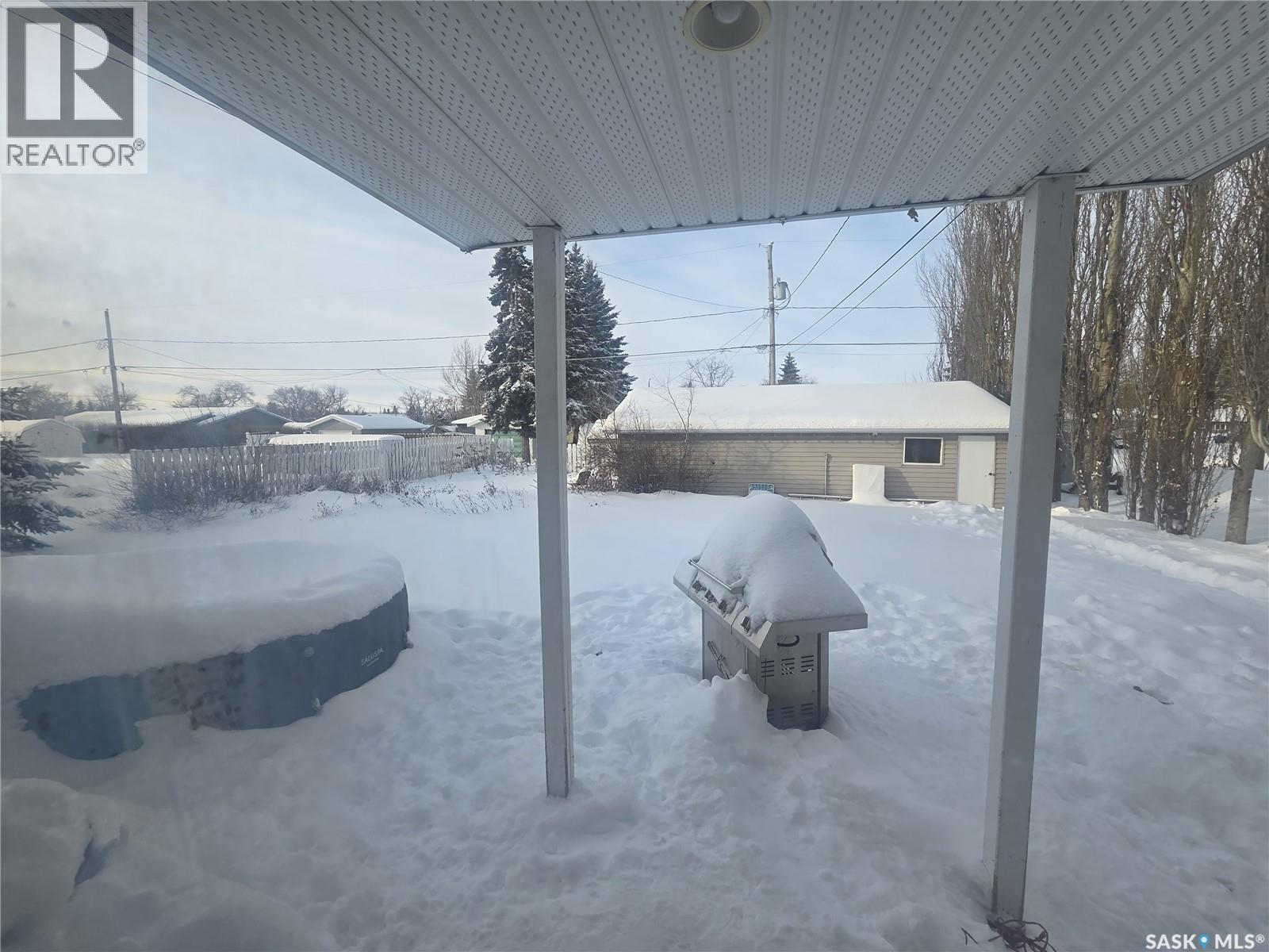 329 Sixth Street Ne, Wadena, Saskatchewan  S0A 4J0 - Photo 28 - SK026037