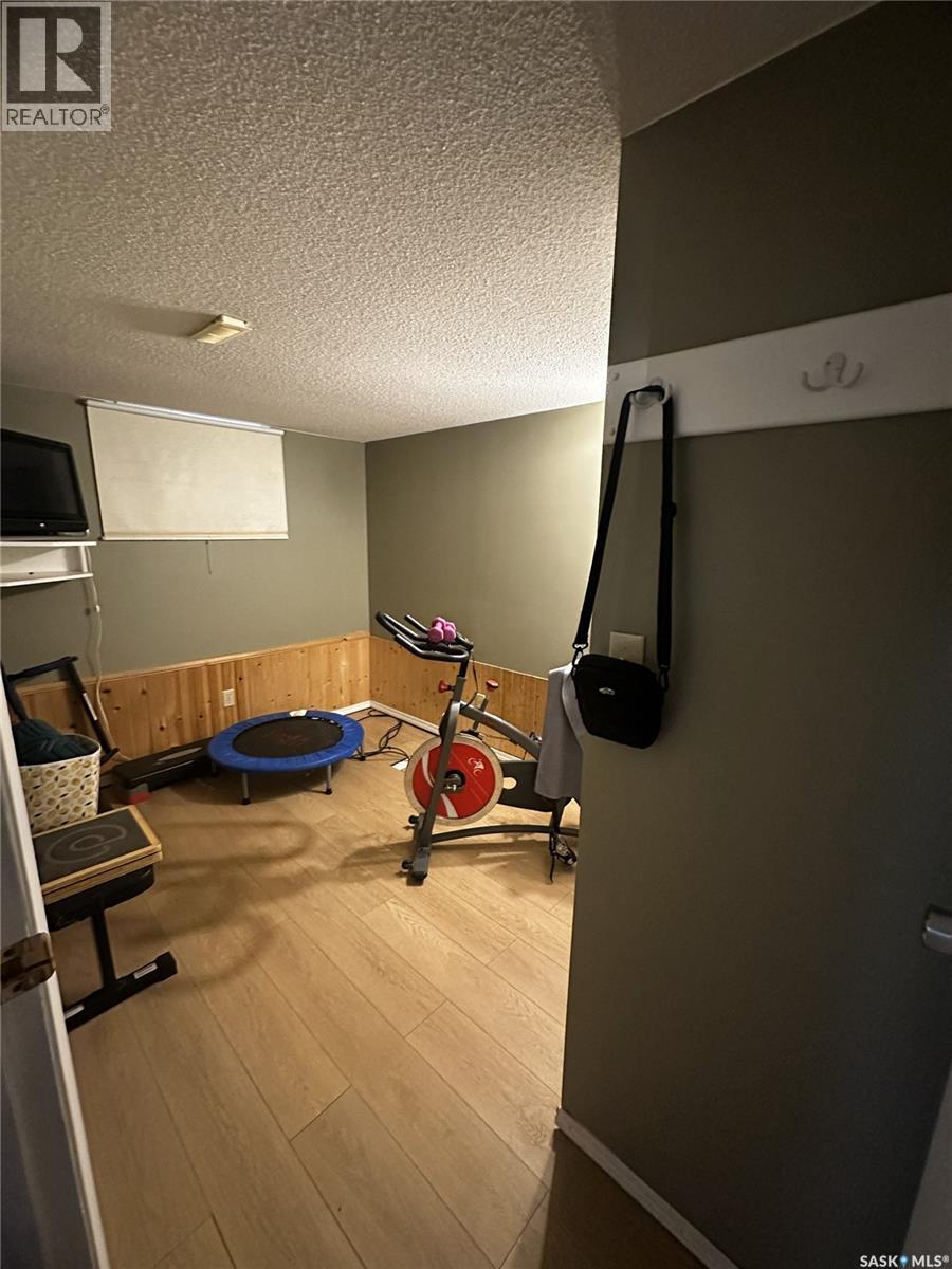 329 Sixth Street Ne, Wadena, Saskatchewan  S0A 4J0 - Photo 23 - SK026037