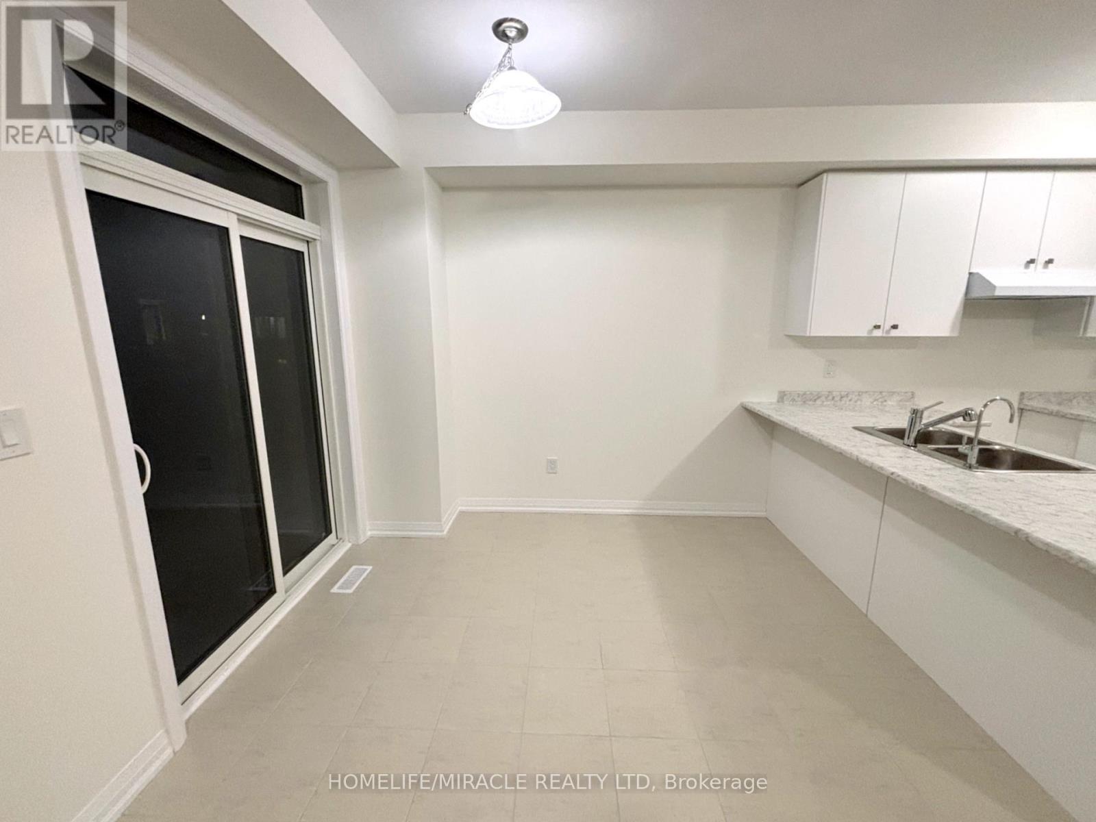 93 Marche Drive, Haldimand, Ontario  N3W 0K2 - Photo 12 - X12658884