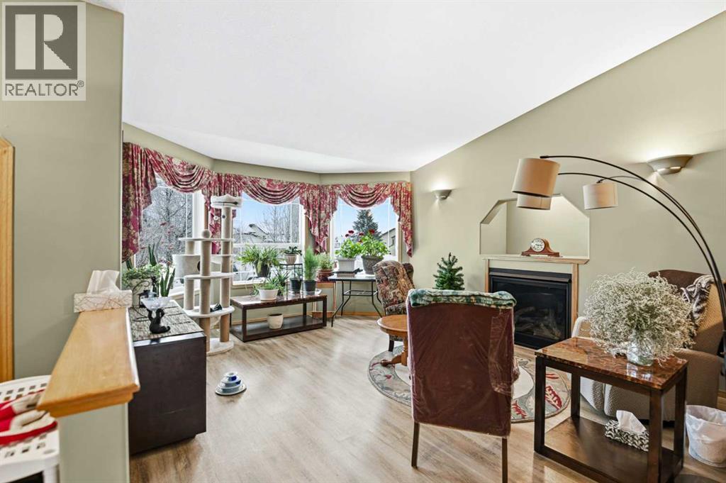 109 Kingston Drive, Red Deer, Alberta  T4P 3S4 - Photo 3 - A2276546