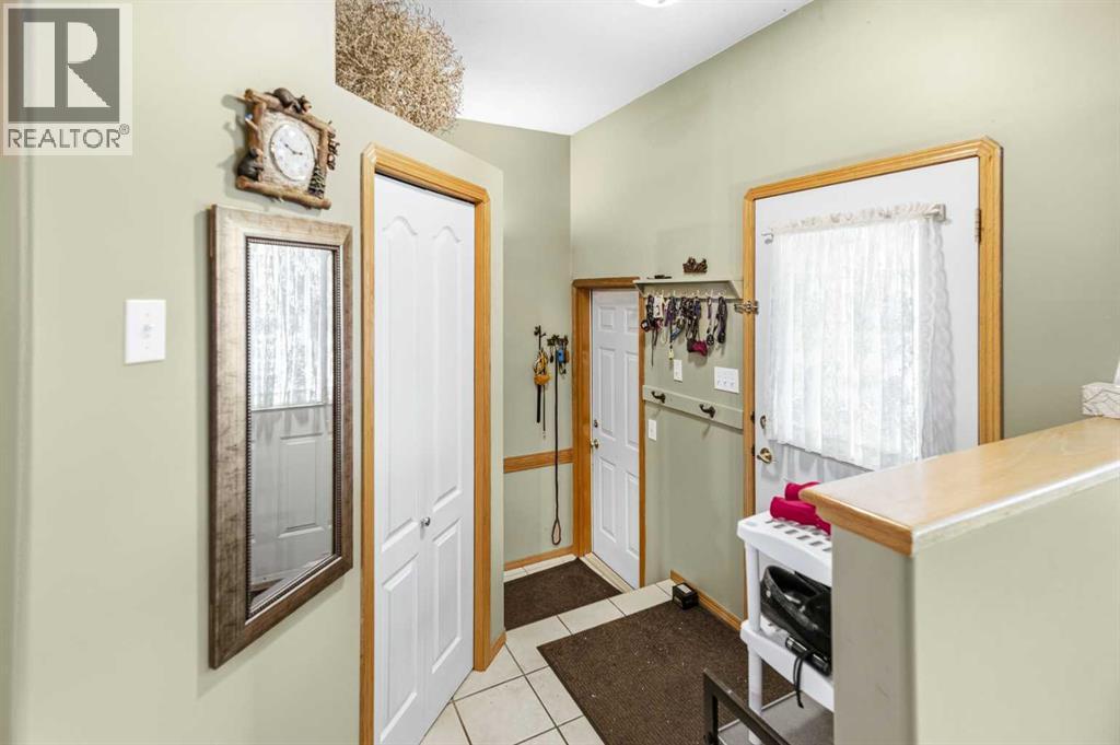 109 Kingston Drive, Red Deer, Alberta  T4P 3S4 - Photo 2 - A2276546