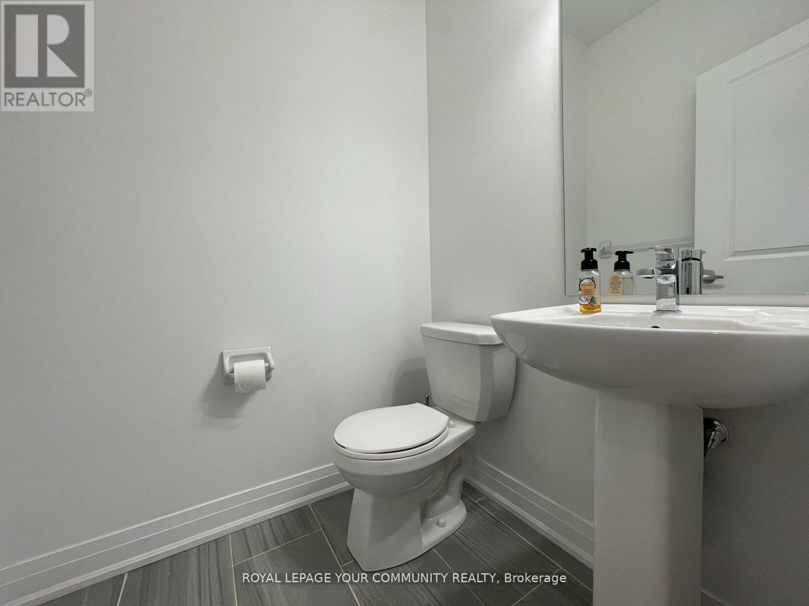 26 Banshee Lane, Richmond Hill, Ontario  L4E 1H4 - Photo 5 - N12659980