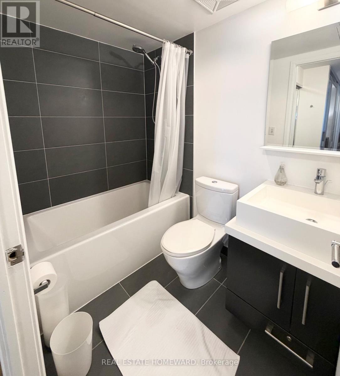 1805 - 65 St Mary St Street W, Toronto, Ontario  M5S 0A6 - Photo 10 - C12659934